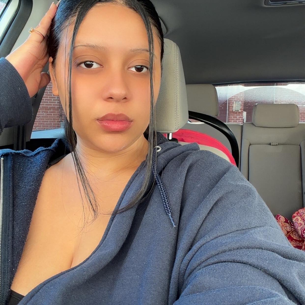 Dont mind me off beat lol im just getting it with my mini 🥰🥰 | Tekerra ...