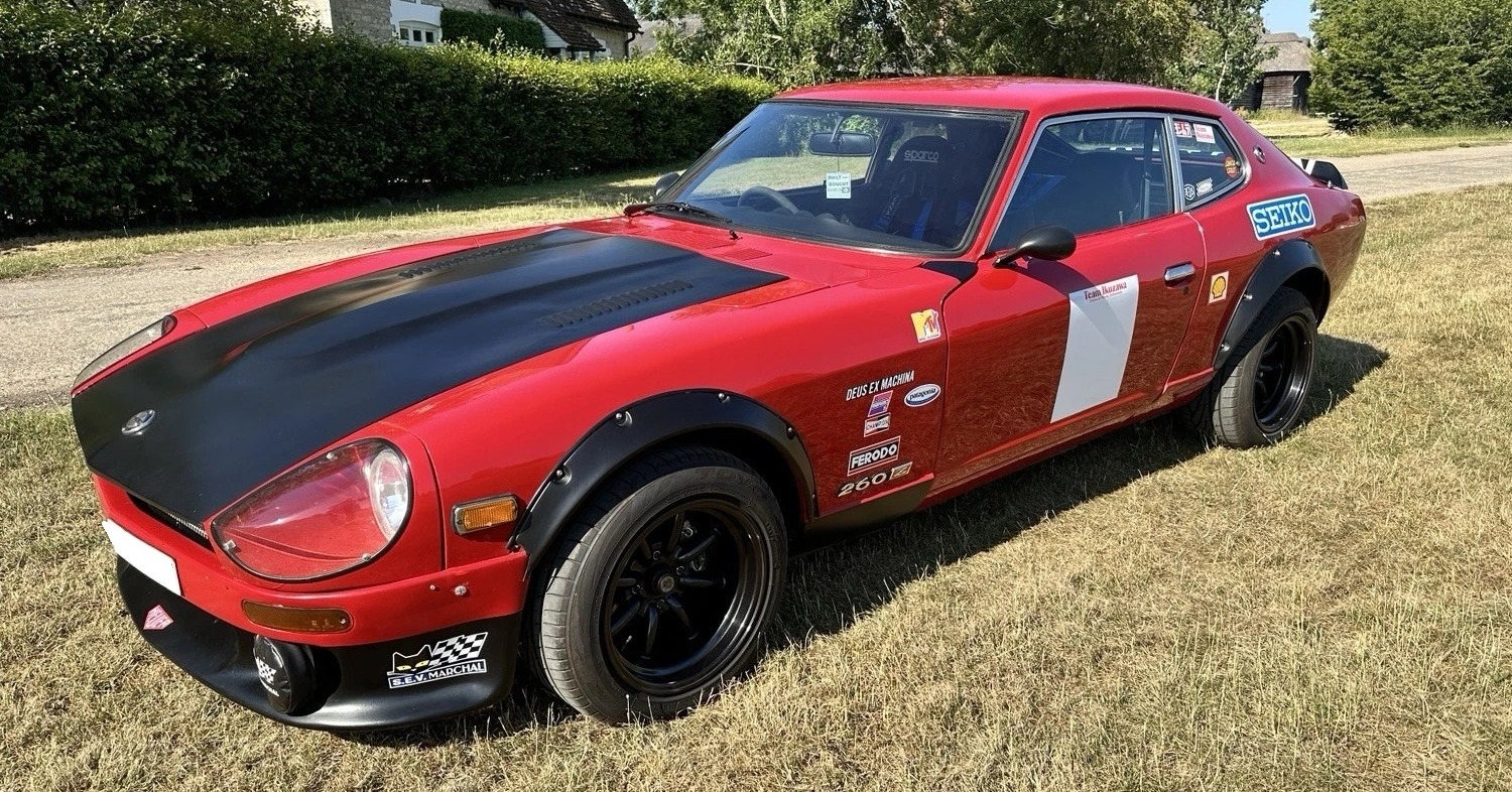 キャンベル Win this Fully Restored Datsun 280Z fo just £4.99, Live draw set