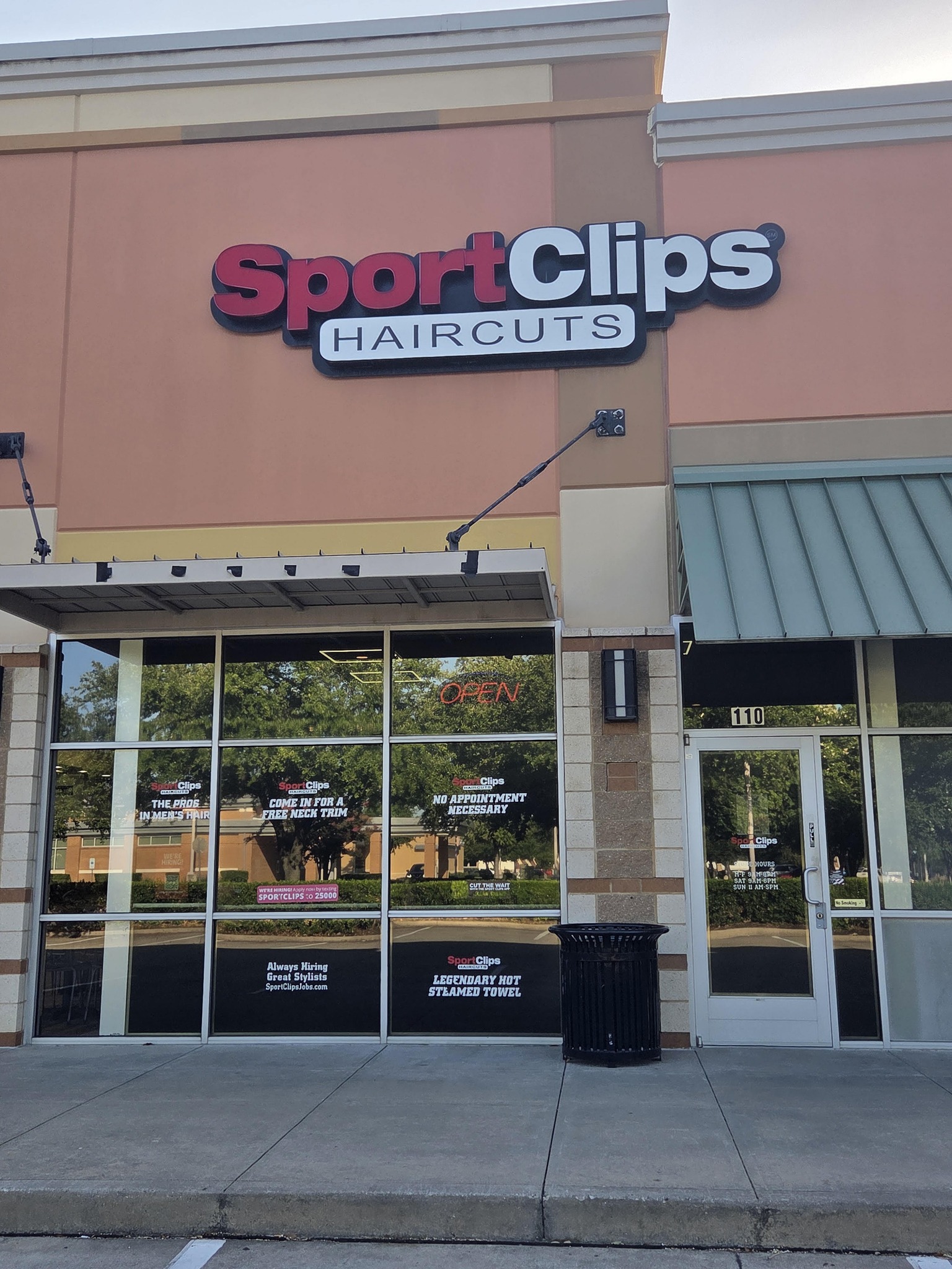 sports c lips 4002 powell rd Sport Clips Haircuts of The Colony/Lewisville Shade:Strawberry Toffee