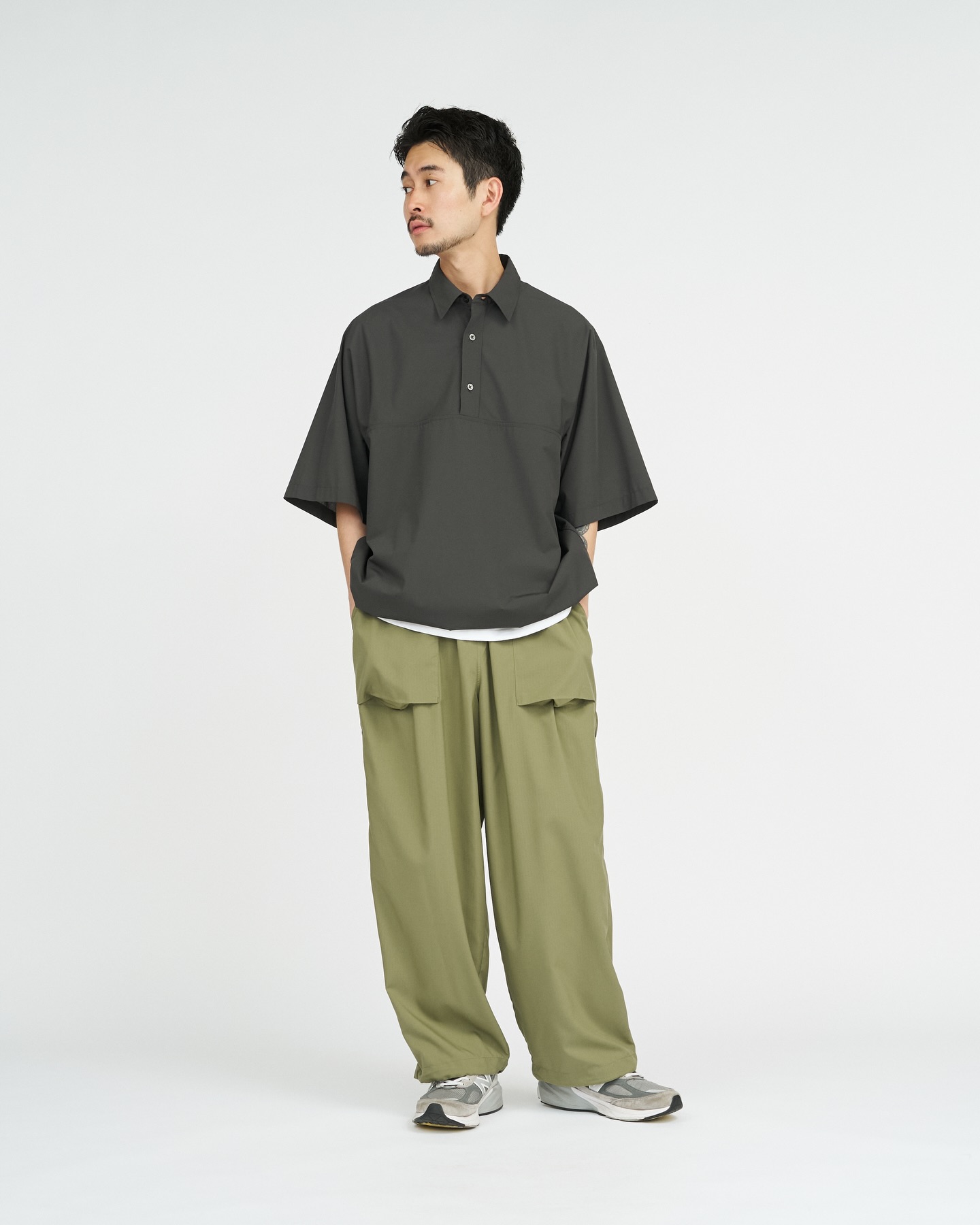 blurhms “Co/Silk Nep Half-Zip” 独特のネップ感を出したコットンと 