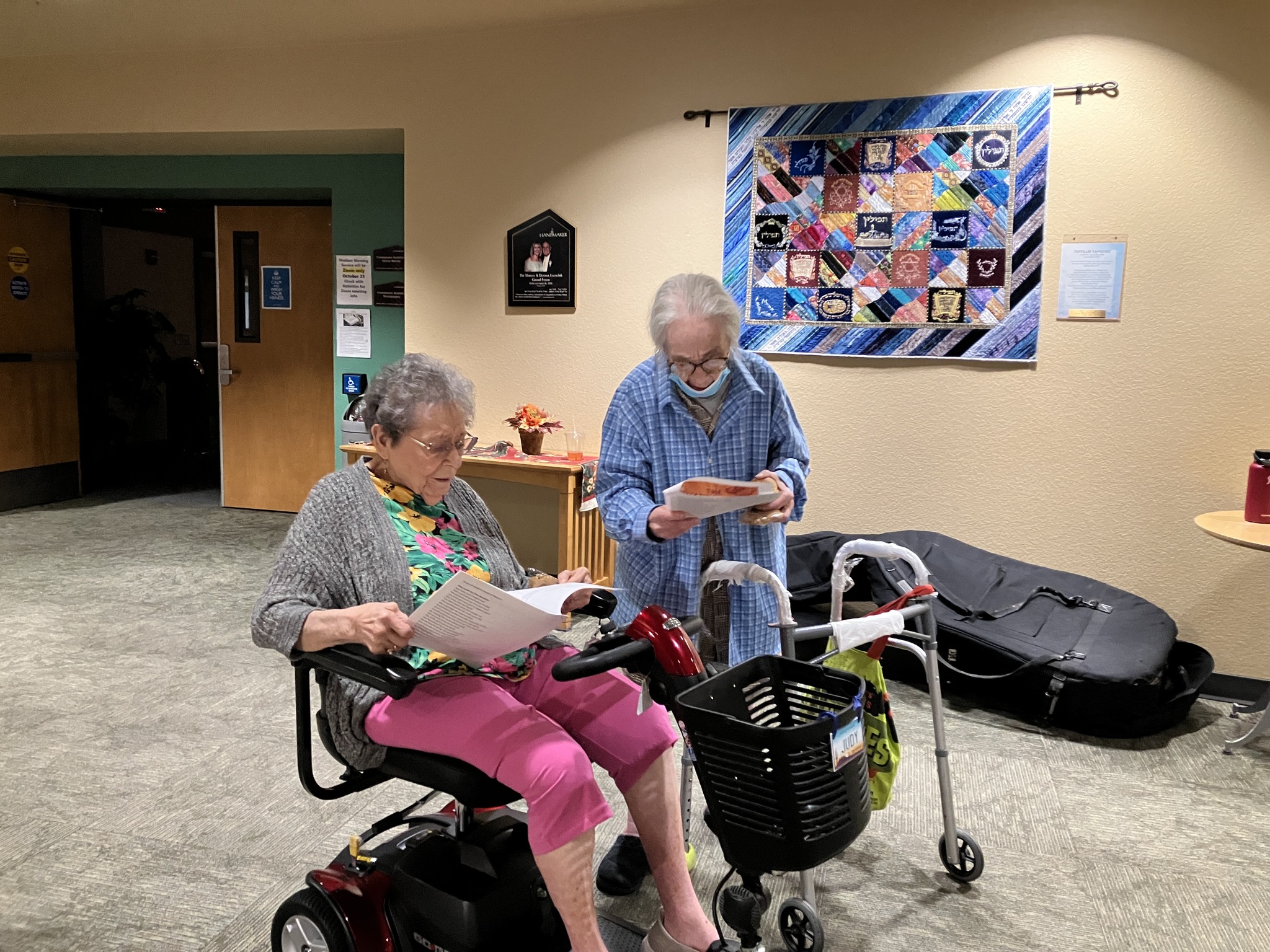 Handmaker: - Judy and Jan sang along to the tunes played by the ...
