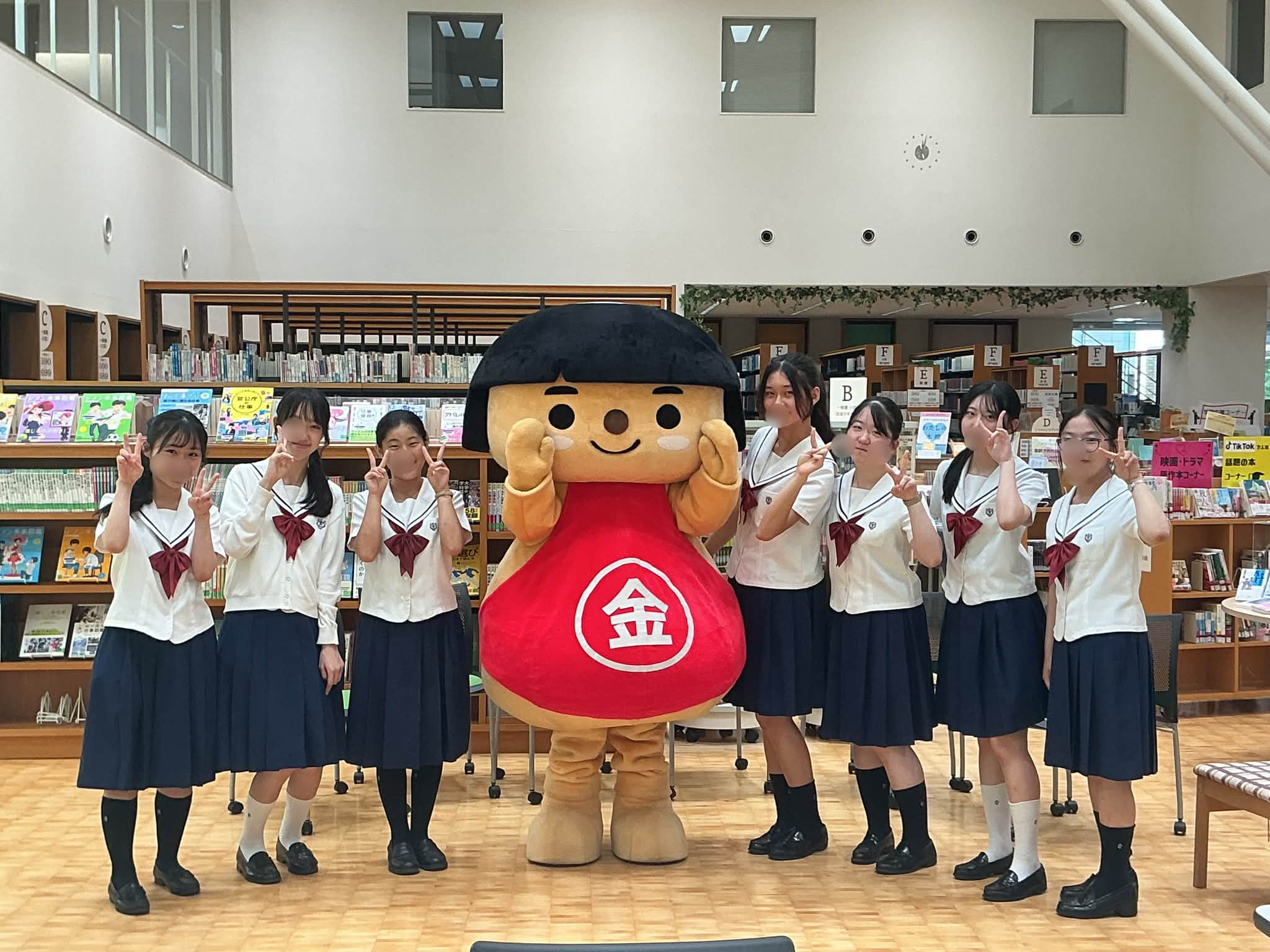 活動歴および当時の関連ビジュアル記録