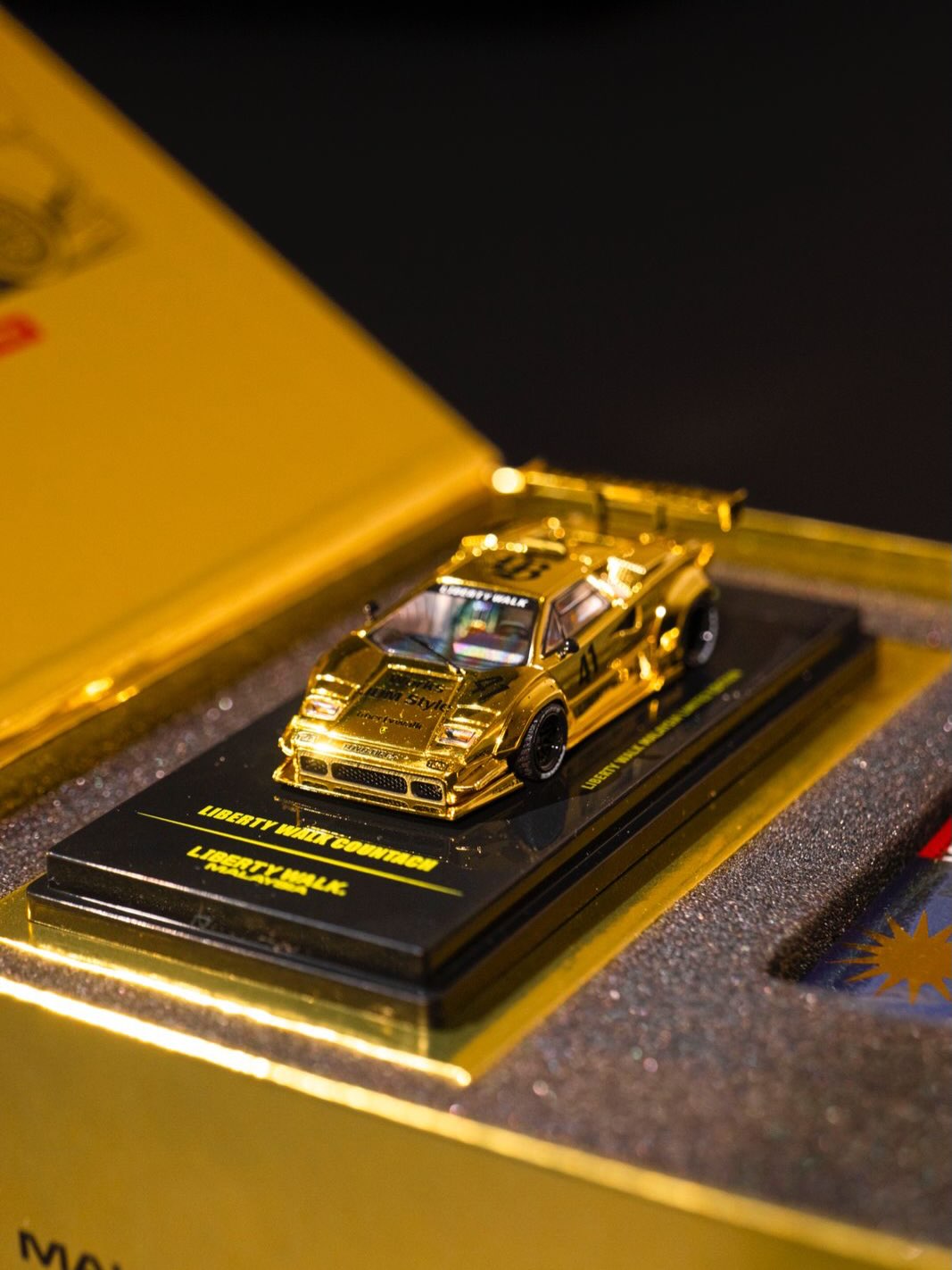 ✨INNO MODELS X Leen Pin Liberty Walk Countach Gold Chrome✨ 2026
