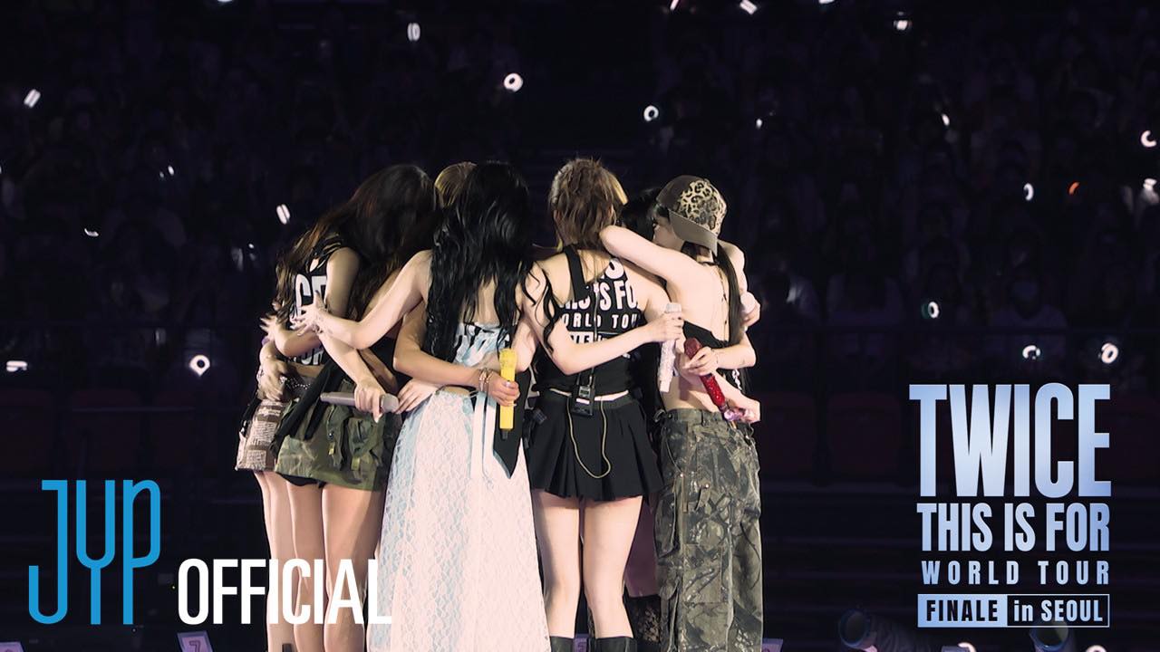 TWICE 