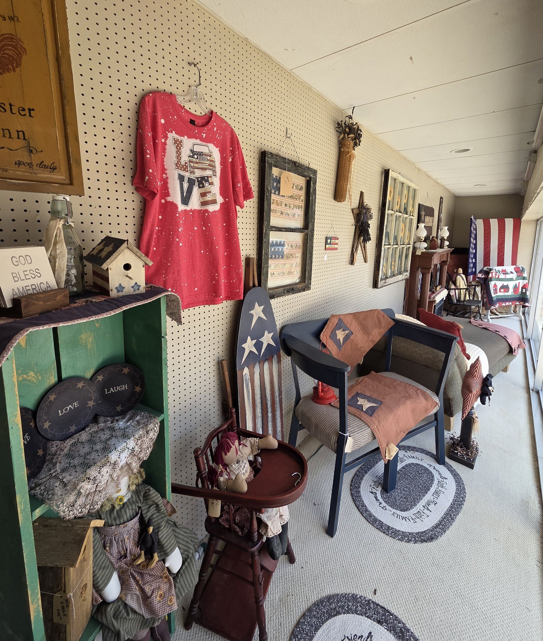 Nana's Primitives | East Liverpool OH