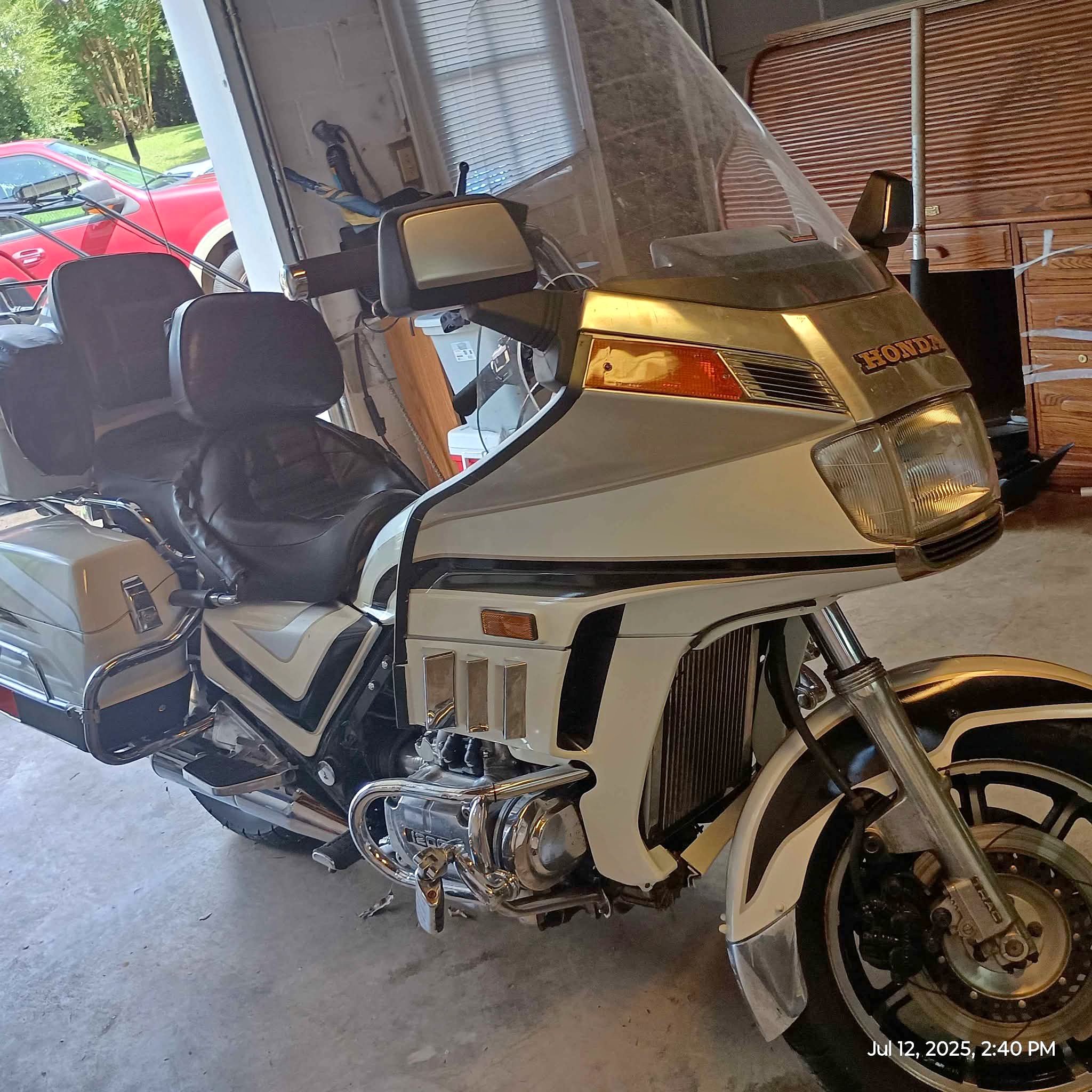 1200 Goldwing motorcy Call James 205-396-6975 - Motorcycles & Scooters ...