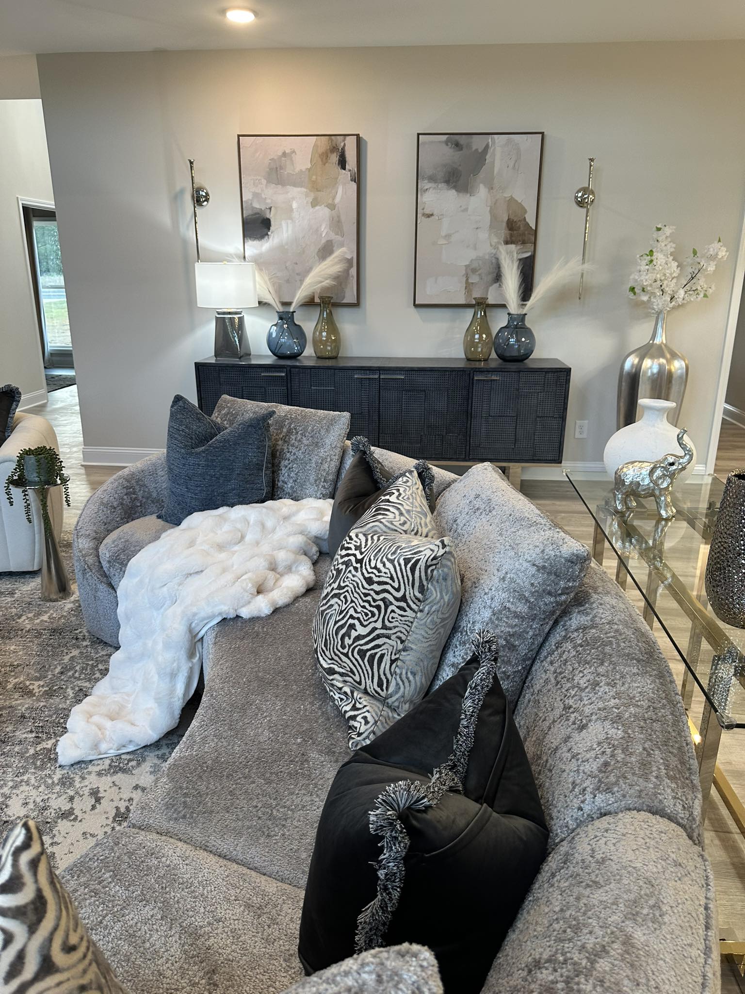 Name this shade of blue - Monica Sims -Vivid Decor | Facebook