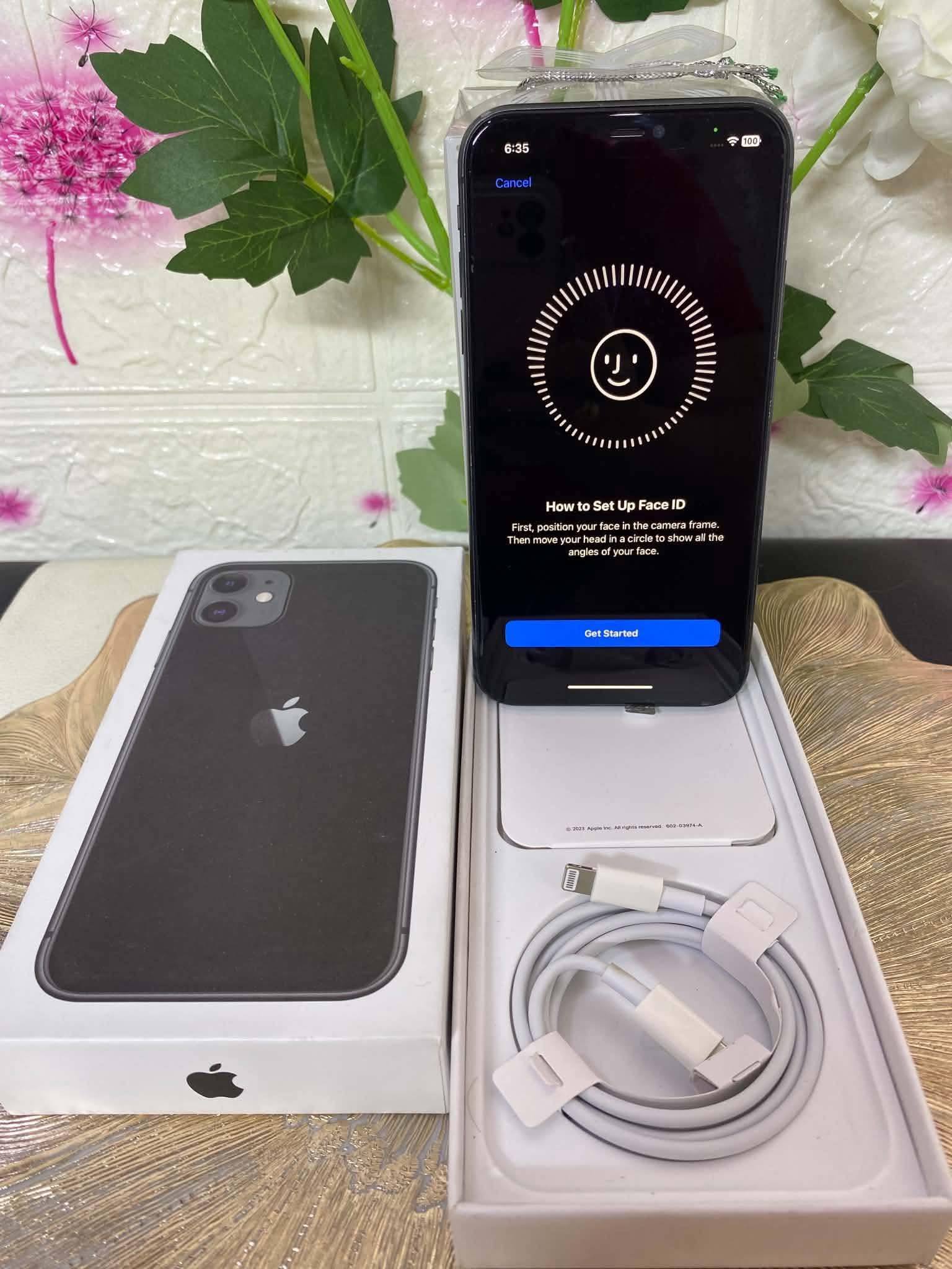 IPHONE 11 256GB BLACK ✓NO SIM RESTRICTIONS ✓FACE ID WORKING