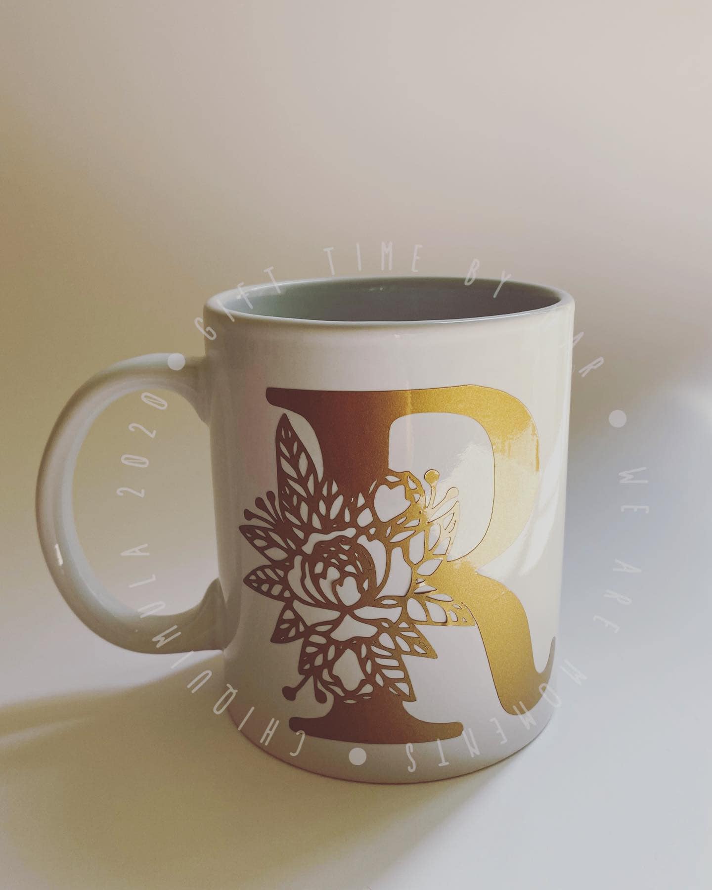 Gift Time - •Taza Personalizada• con letra, nombre o frase...
