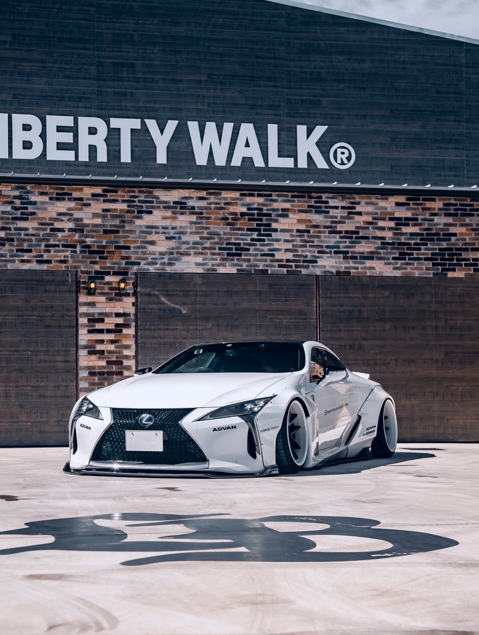 加藤 渉 Kato Wataru (@libertywalkkato) • Facebook