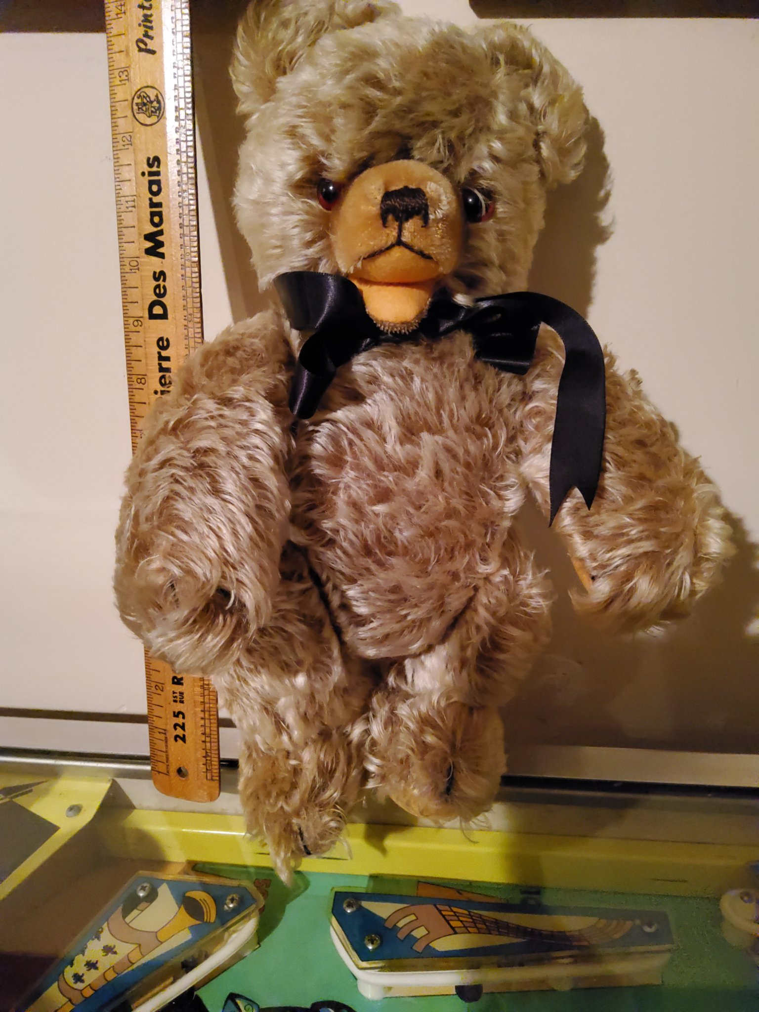 What is the Hermann 96112 teddy bear with little bears on its bow?