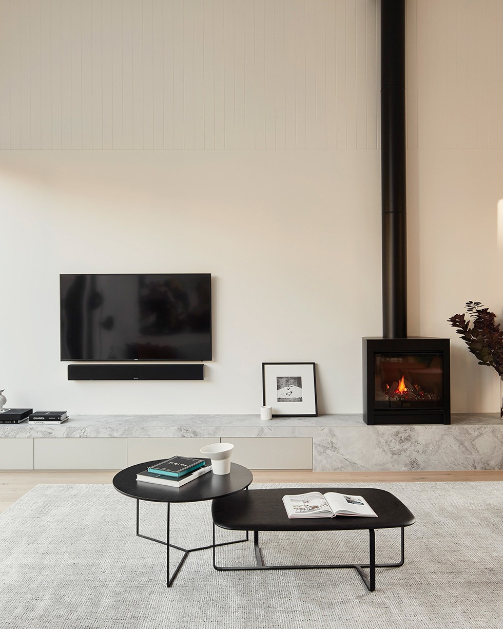The Escea DFS730 freestanding... - Stoke Fireplace Studio | Facebook