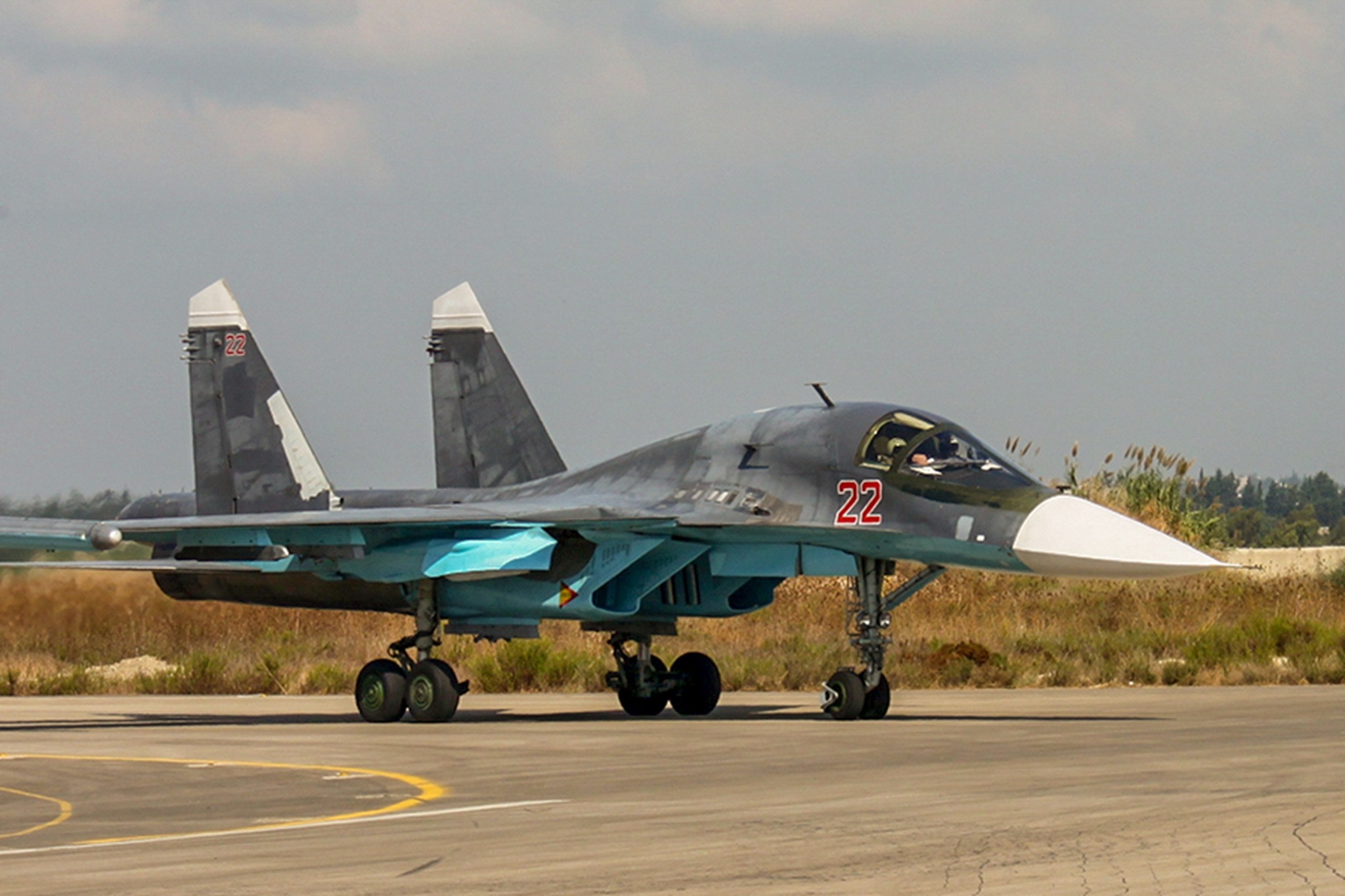 𝐑𝐮𝐬𝐬𝐢𝐚𝐧 𝐒𝐮-𝟑𝟒 at the Hmeimim Air Base in Latakia, Syria