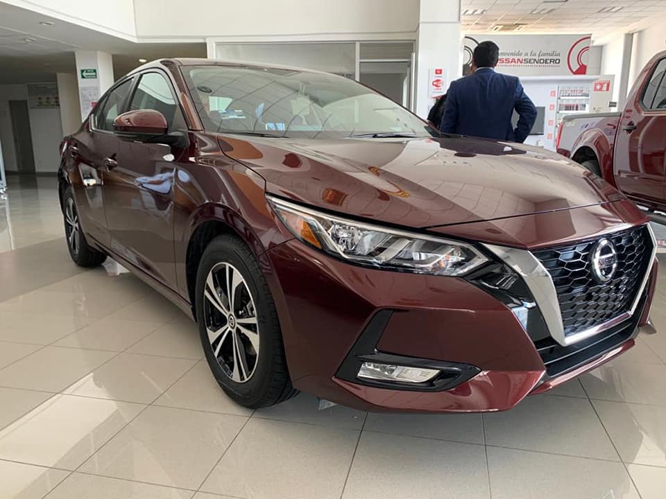Hermoso Sentra 2020 en color... - Nissan Ventas David Estrada
