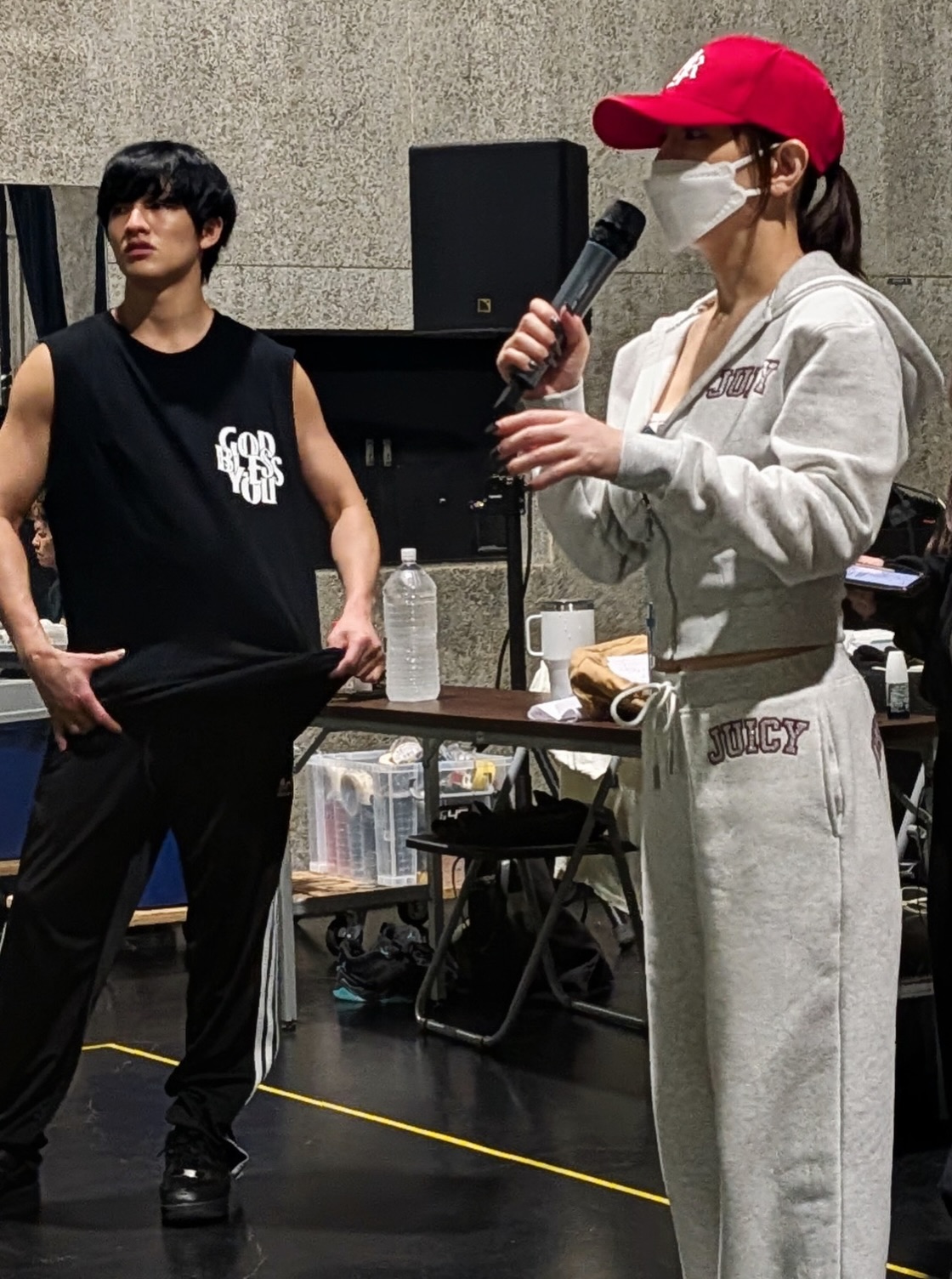 浜崎あゆみ（ayumi - ayuがアンコールで身に着けているカラーのツアーT
