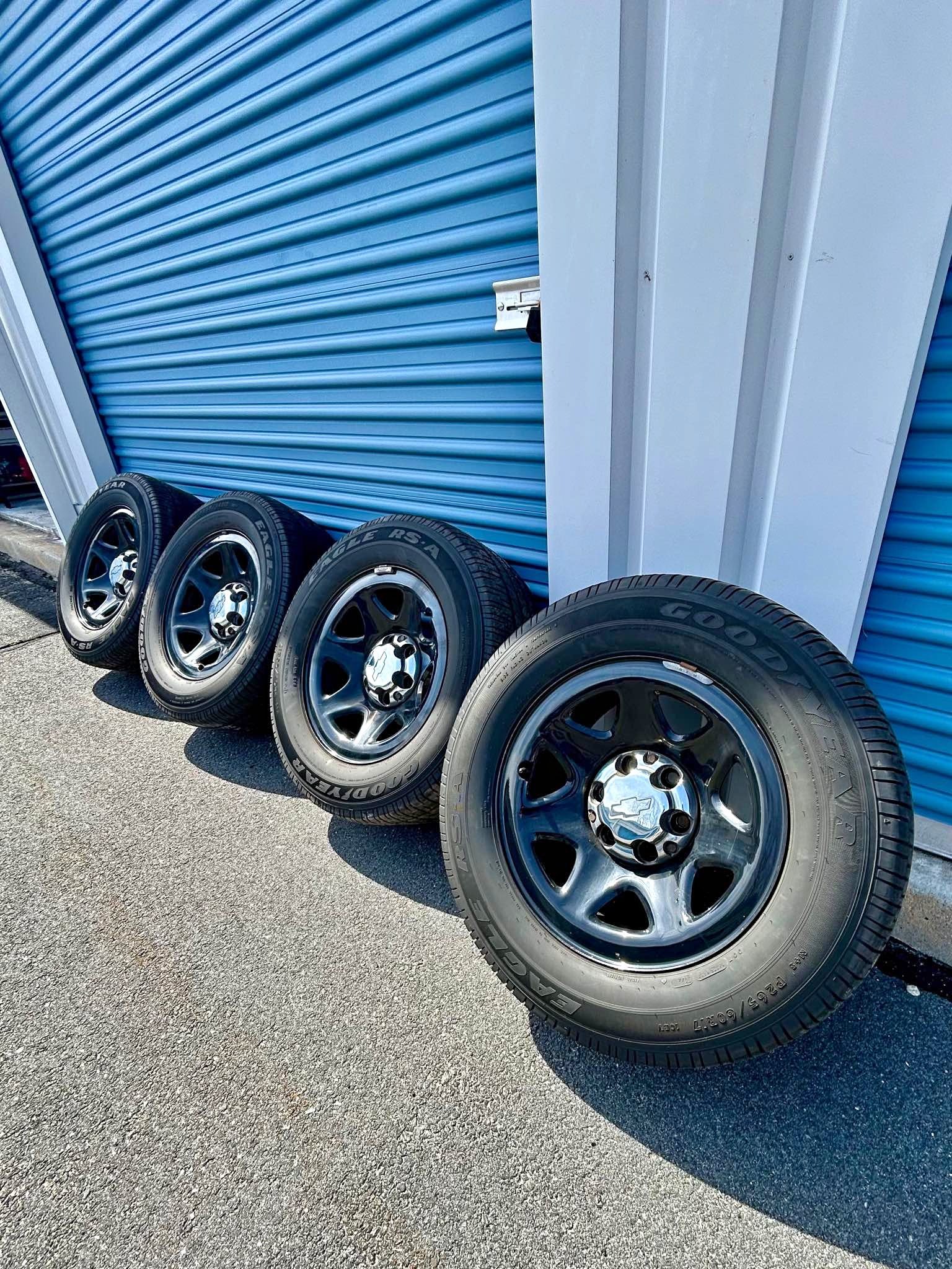 17” 6x5.5 Chevy Police PPV Rims & Tires w/ Lugnuts - Car Wheels, Tires ...