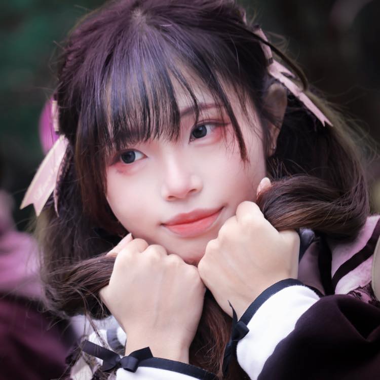 慕翎