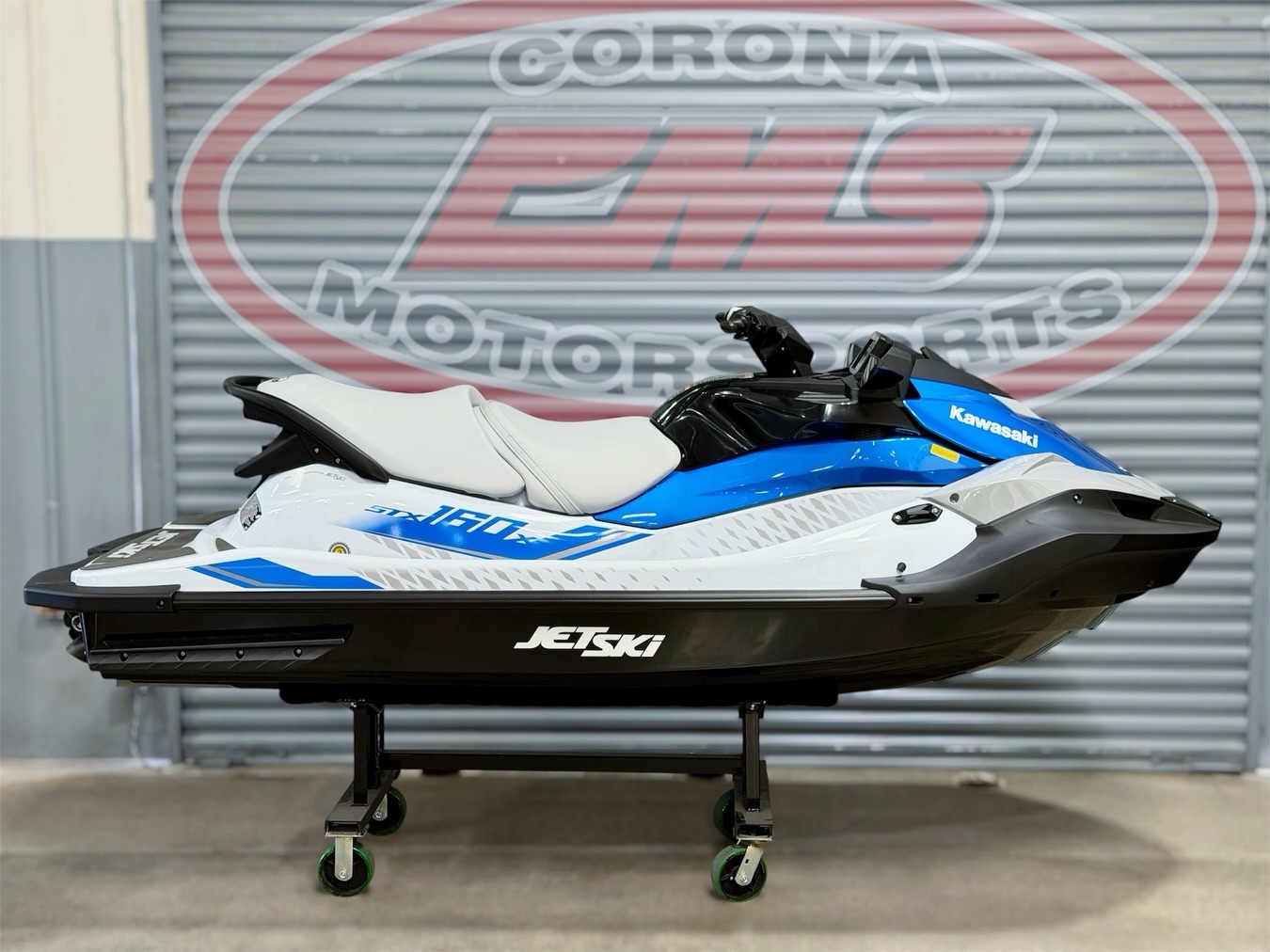 Corona - 2019 Kawasaki Ninja ZX-6R Pearl Storm Gray / Metallic