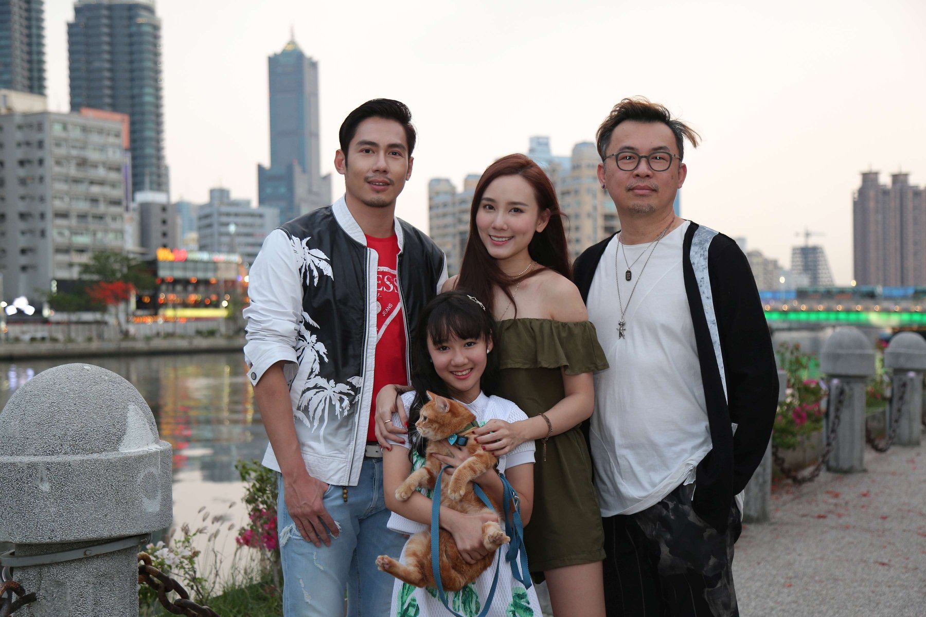 高雄市電影館 - ！【電影館高雄首映會明星直擊】！ ！墾丁最熱情的陽光、大馬最帥的帥哥明星JC Chee 朱俊丞...