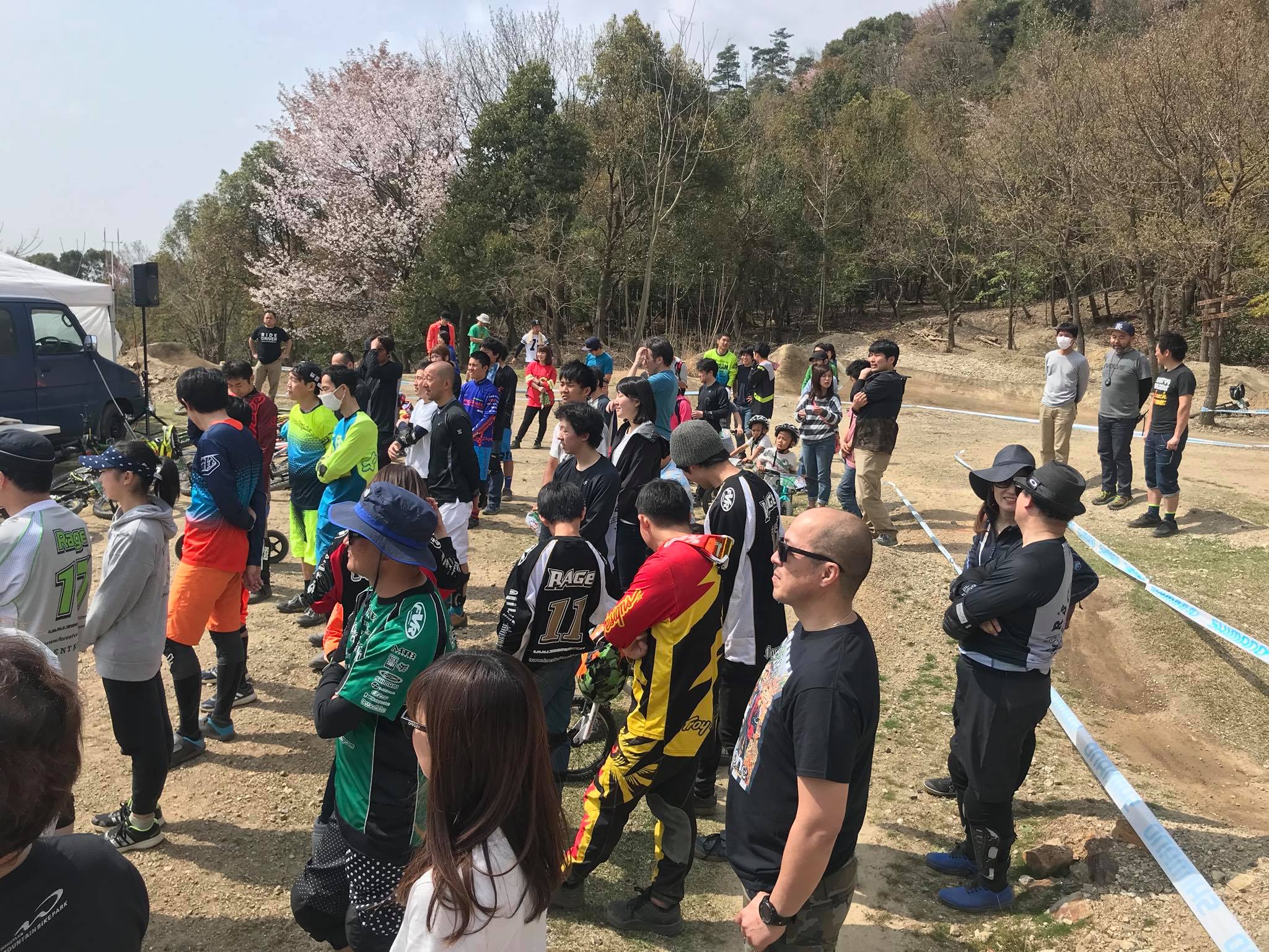 SCOTT JAPAN - ついにMMC30スタートしました！ 箕面市、新稲の森には多くのライダーが集結！...