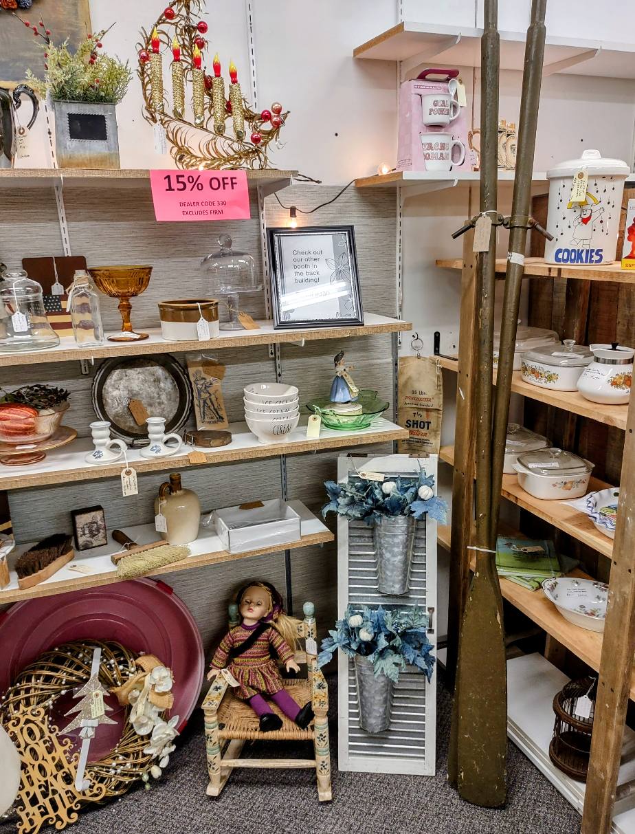 The Fayetteville... - The Fayetteville Antique & Craft Mall