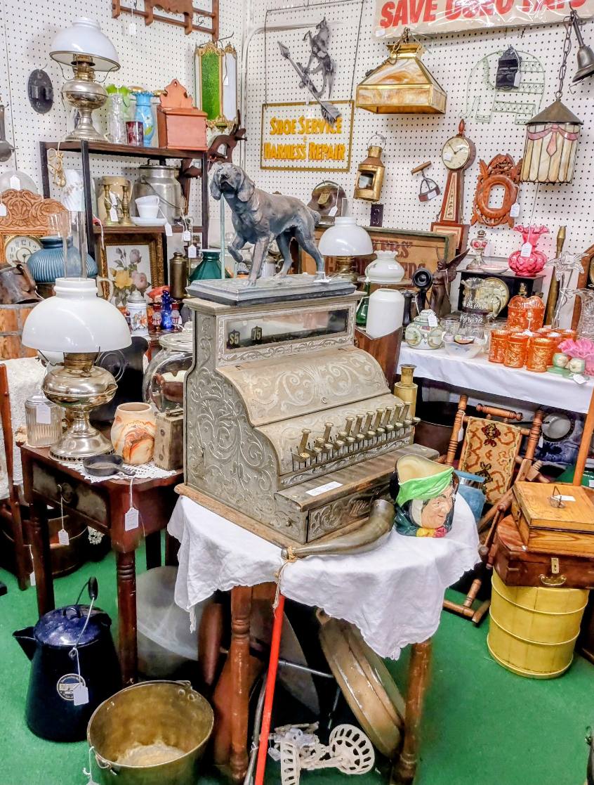 The Fayetteville... - The Fayetteville Antique & Craft Mall