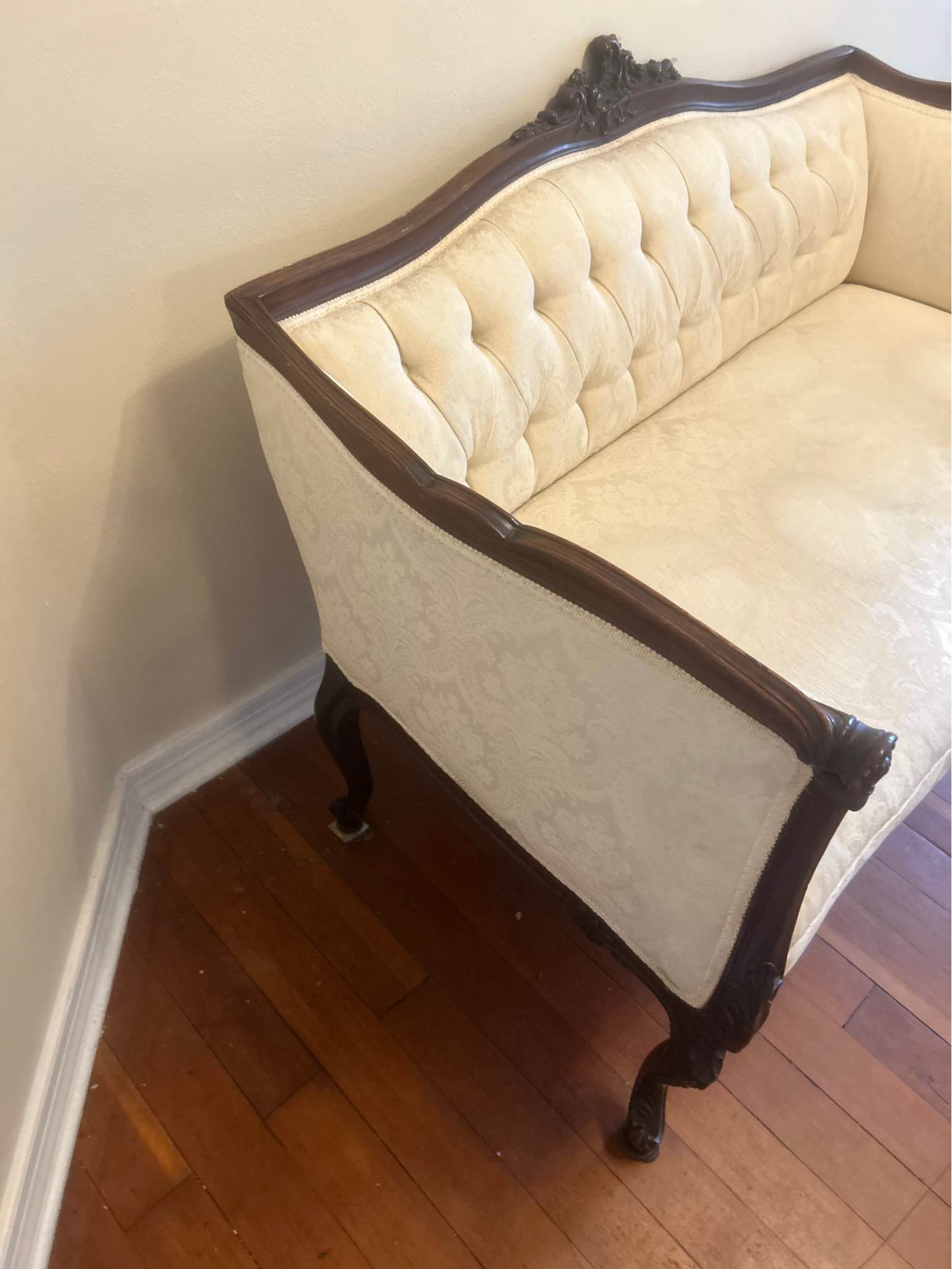 Antique setee couch/loveseat - Sofas, Loveseats & Sectionals - Eugene ...