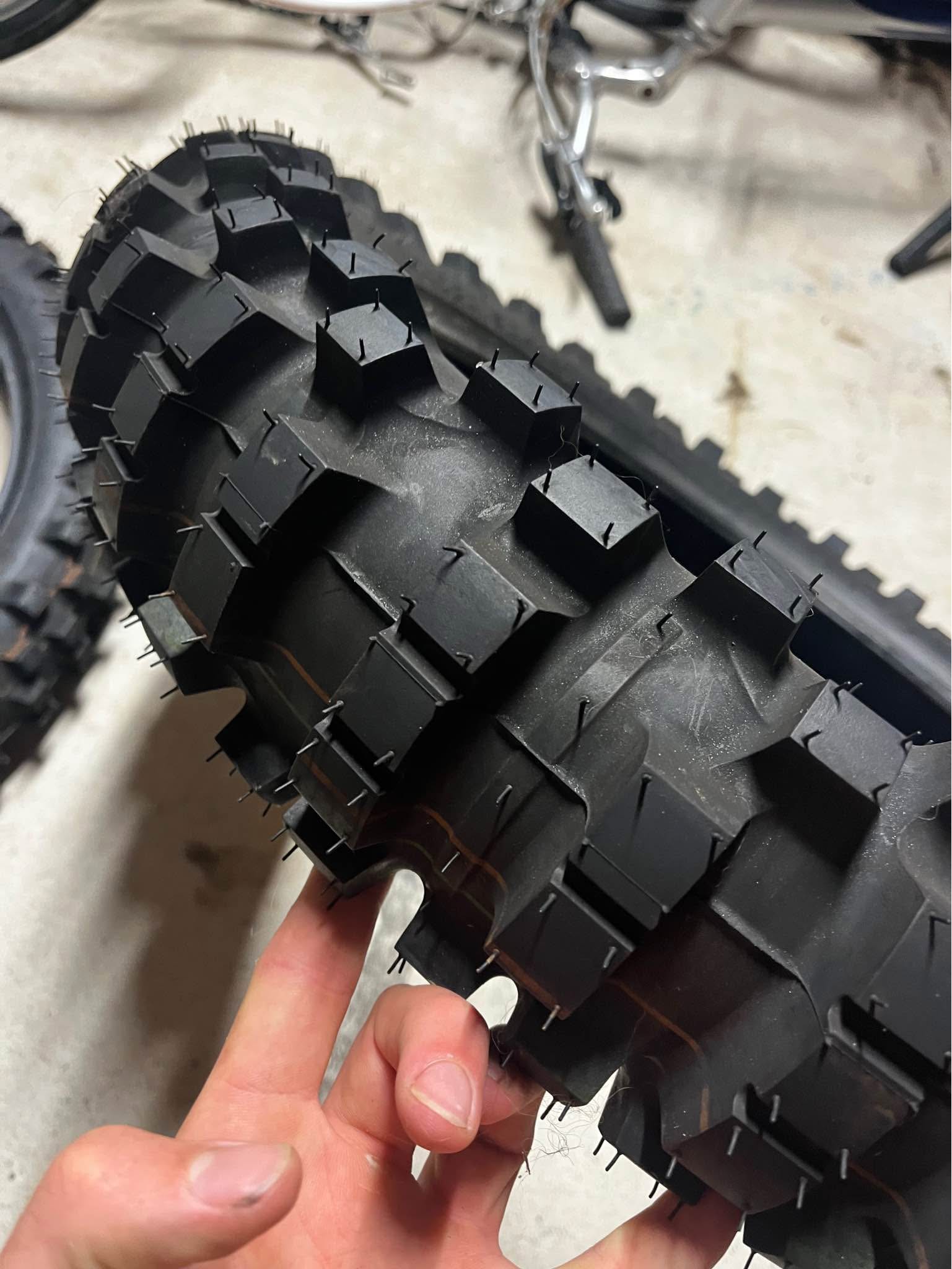 Dunlop d952 enduro motorbike tyres - Bicycle Parts - Sunshine Coast ...