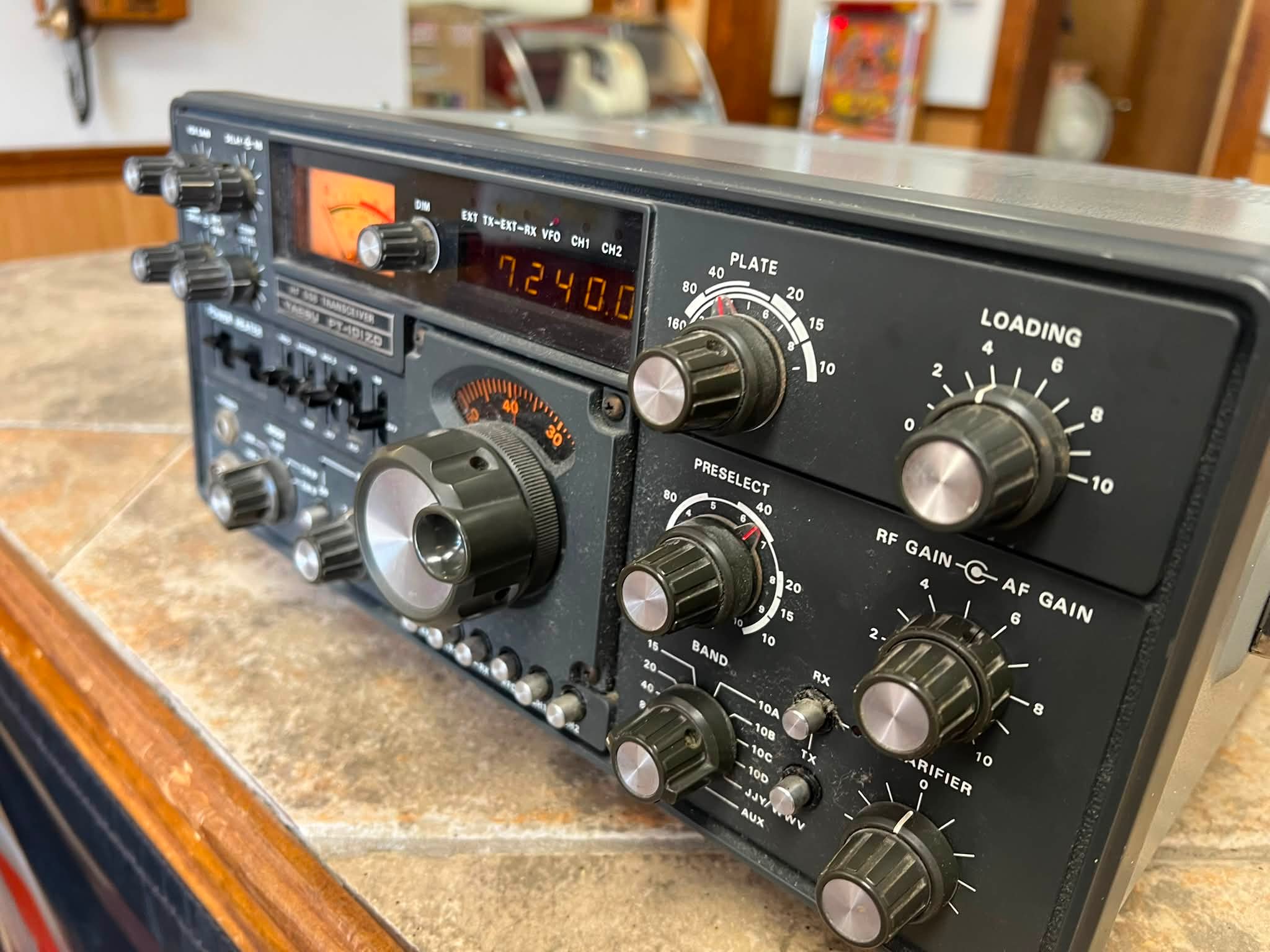 ヒ*ー様 Yaesu FT-101ZSD Yaesu FT-101Z HF SSB Transceiver, Untested