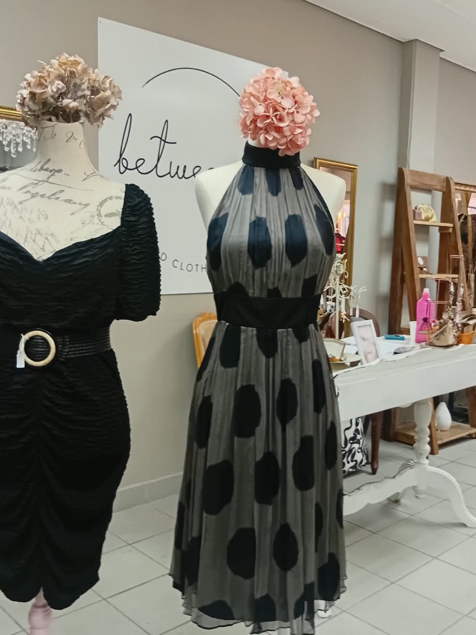 stores that sell cocktail dresses near me Gorgeous in store or online now! Elegant Long Sleeve A-Line meta-related-collection-Mother-of-Bride/Groom Mini dress Color:Muted Satin Canary