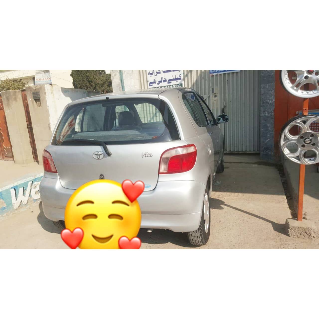 Al-Riaz Motors - Toyota Vitz 2000 model. Inner Total...