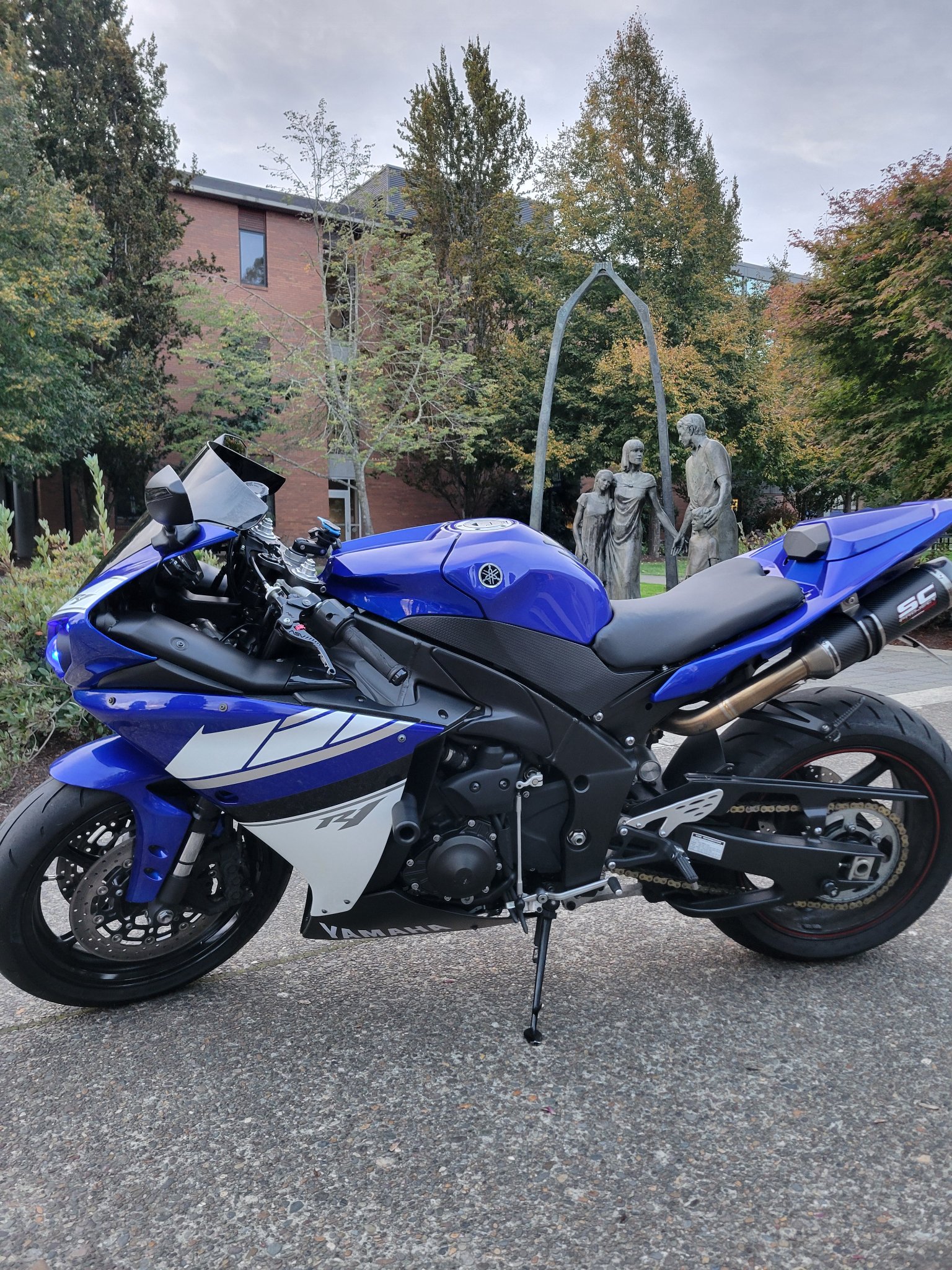 2009 Yamaha R1 - Motorcycles & Scooters - Tigard, Oregon | Facebook ...