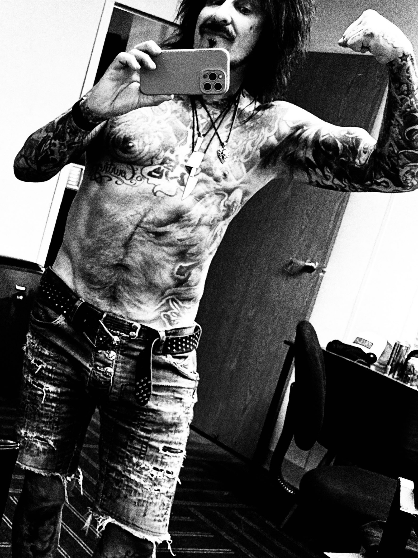 Nikki Sixx - Nikki Sixx added a new photo.