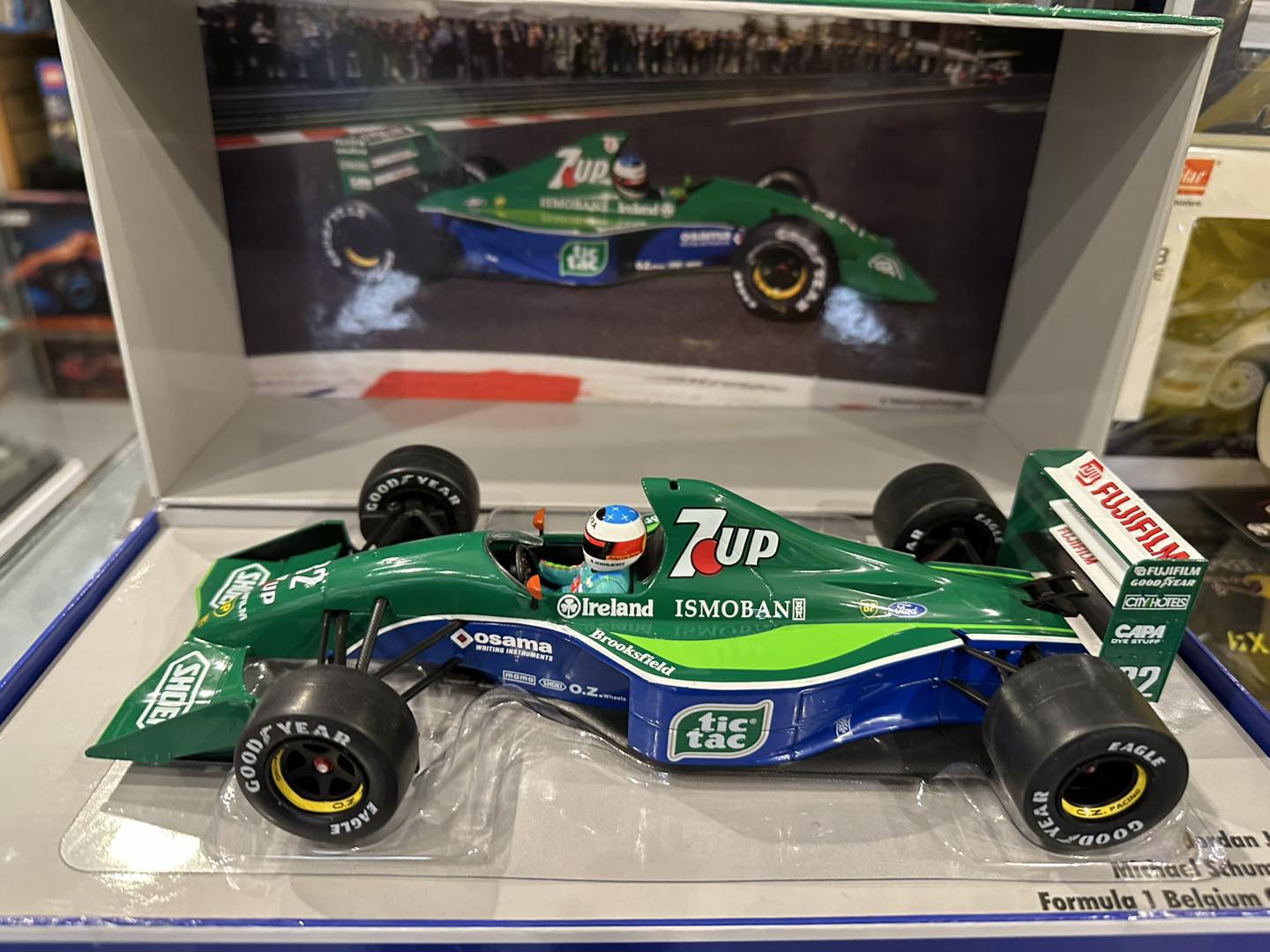 1/18 scale Jordan F1 J191 in stock folks !!!!!!! The iconic 7up