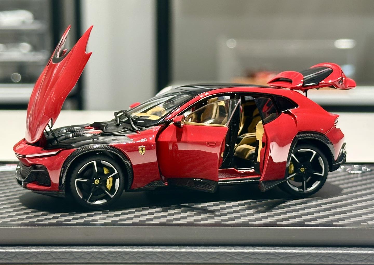 New In Stock 1/43th BBR Models Ferrari Purosangue Rosso Corsa 
