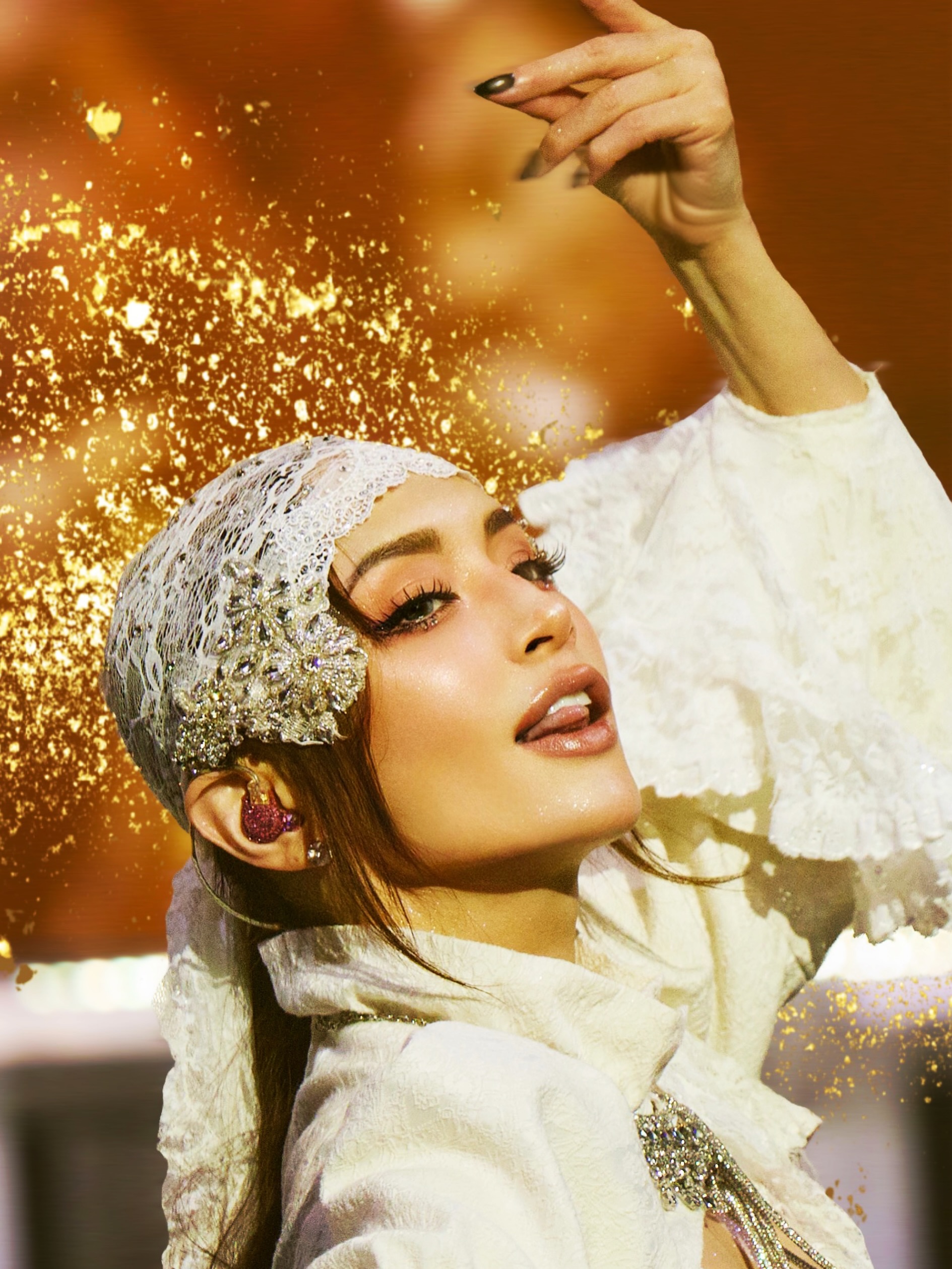 浜崎あゆみ（ayumi hamasaki） added a new - 浜崎あゆみ（ayumi