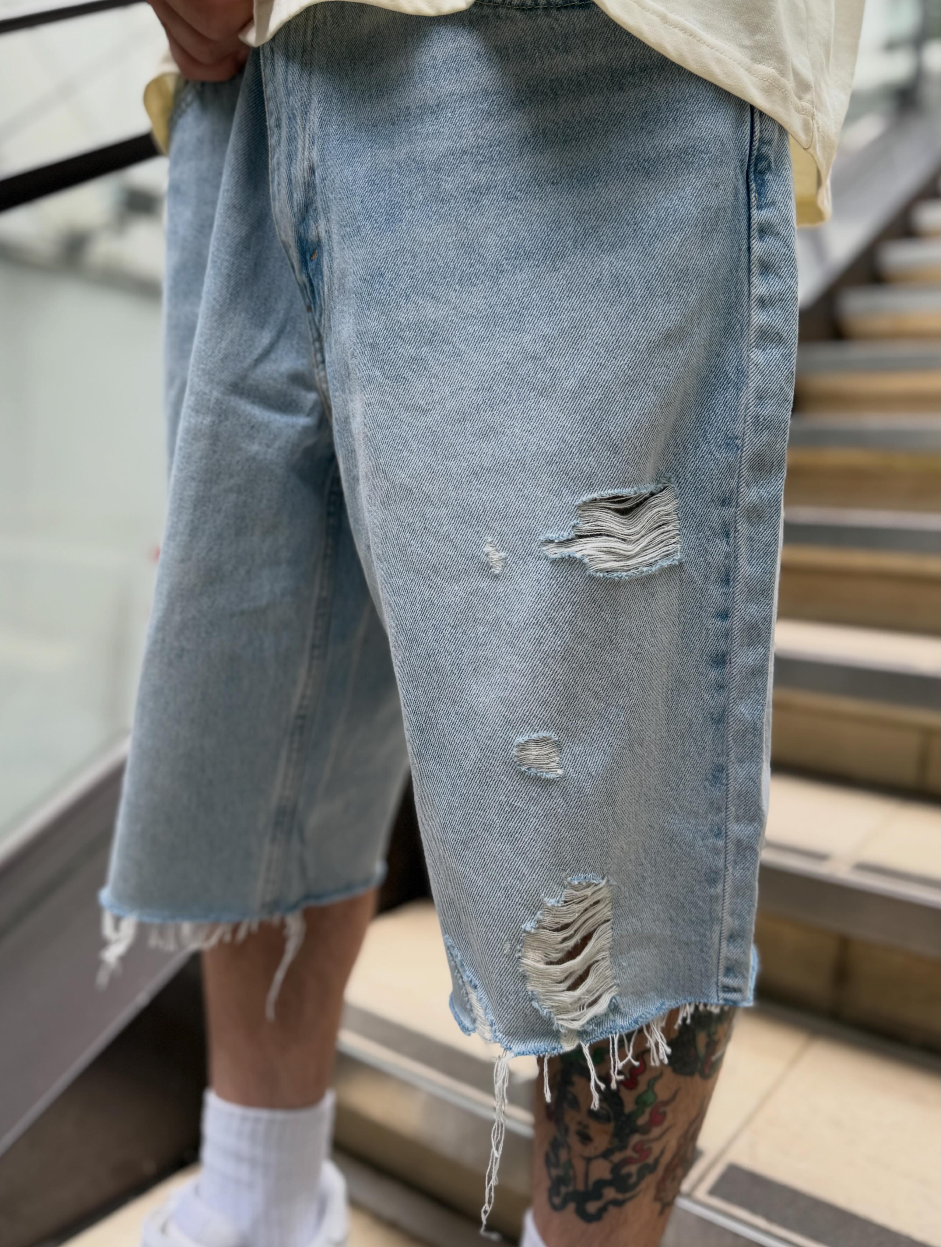 EVISU @evisu1991 EVISUよりMULTI-POCKET JEANSとDAICOCK JEANS