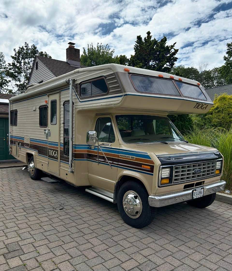 🚐 1986 Tioga Ford E-350 Motorhome – Classic Beauty, Turn-Key Ready! 🚐 ...