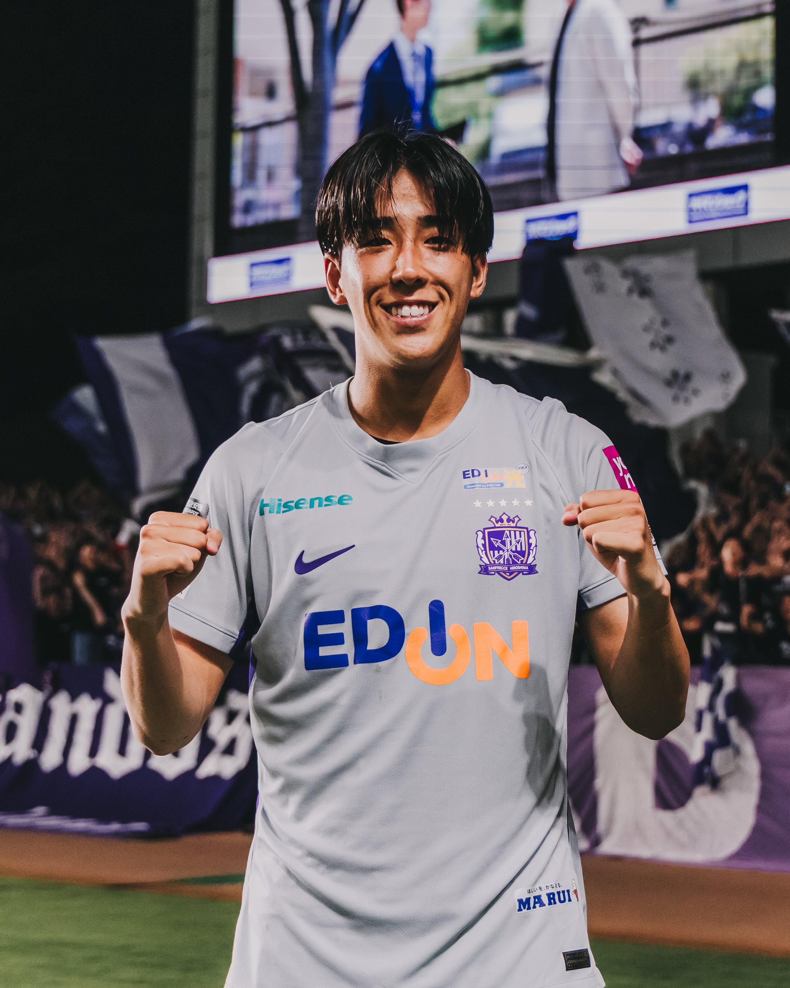 サンフレッチェ広島｜SANFRECCE - 初めてサンフレッチェのユニフォーム