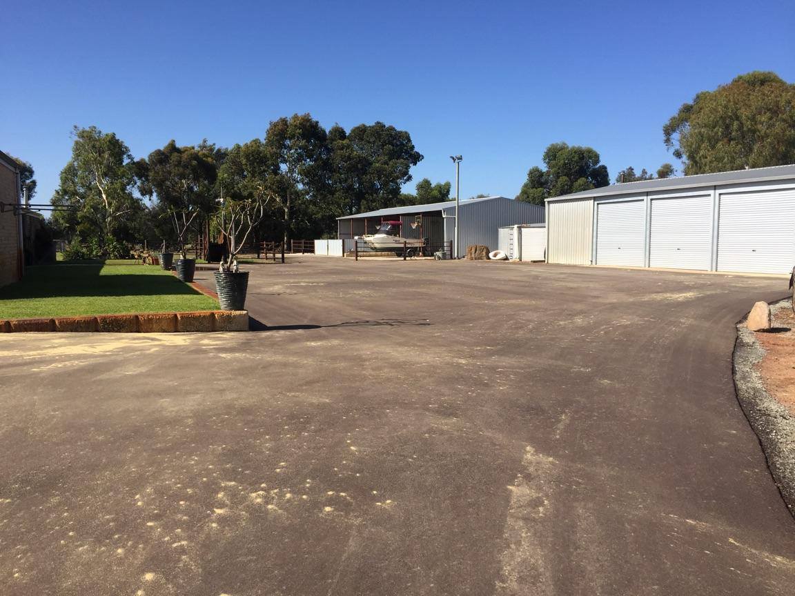 WA Asphalt - Here's a huge asphalt hardstand and driveway...