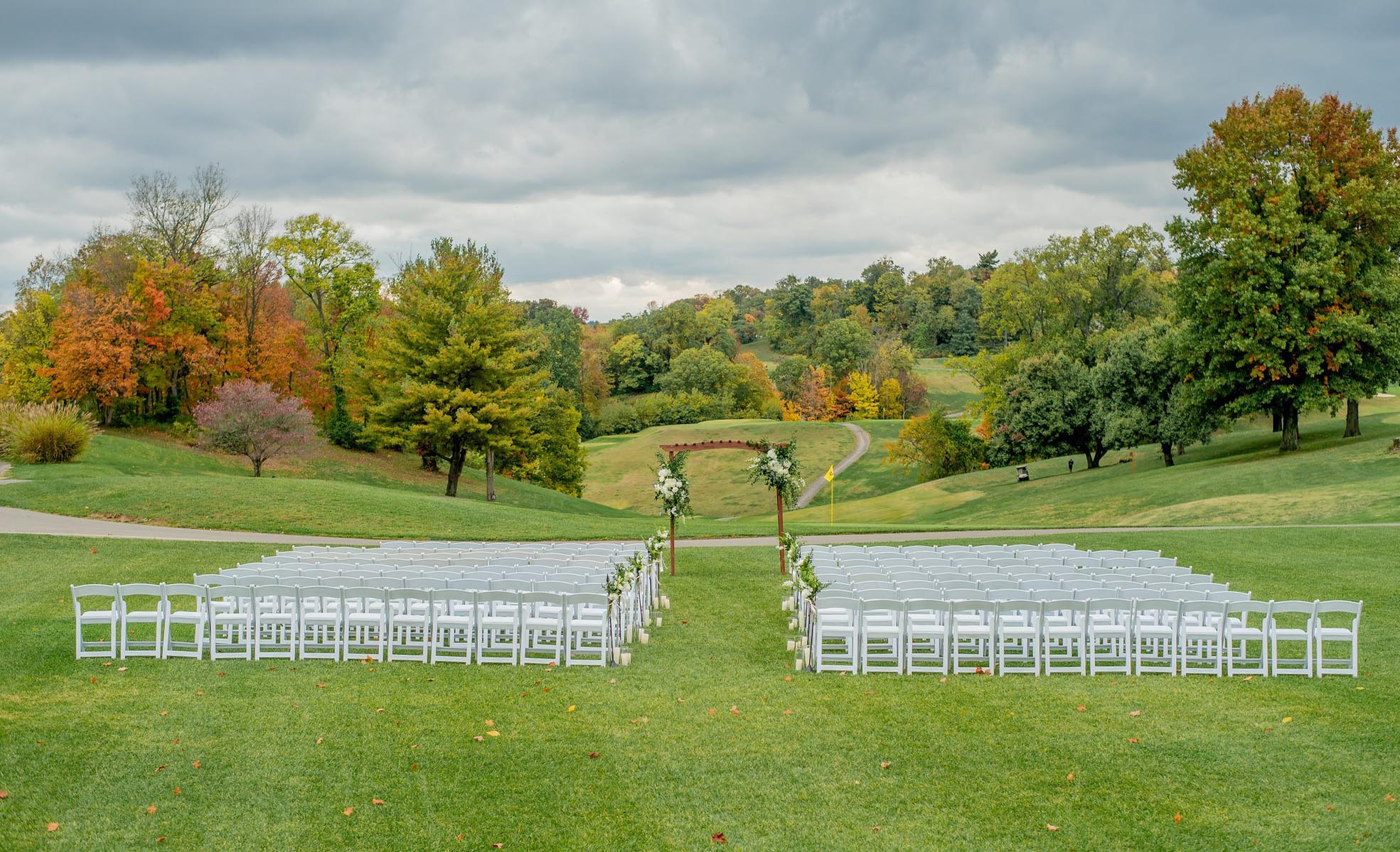 Devou Golf & Event Center... - Devou Golf & Event Center
