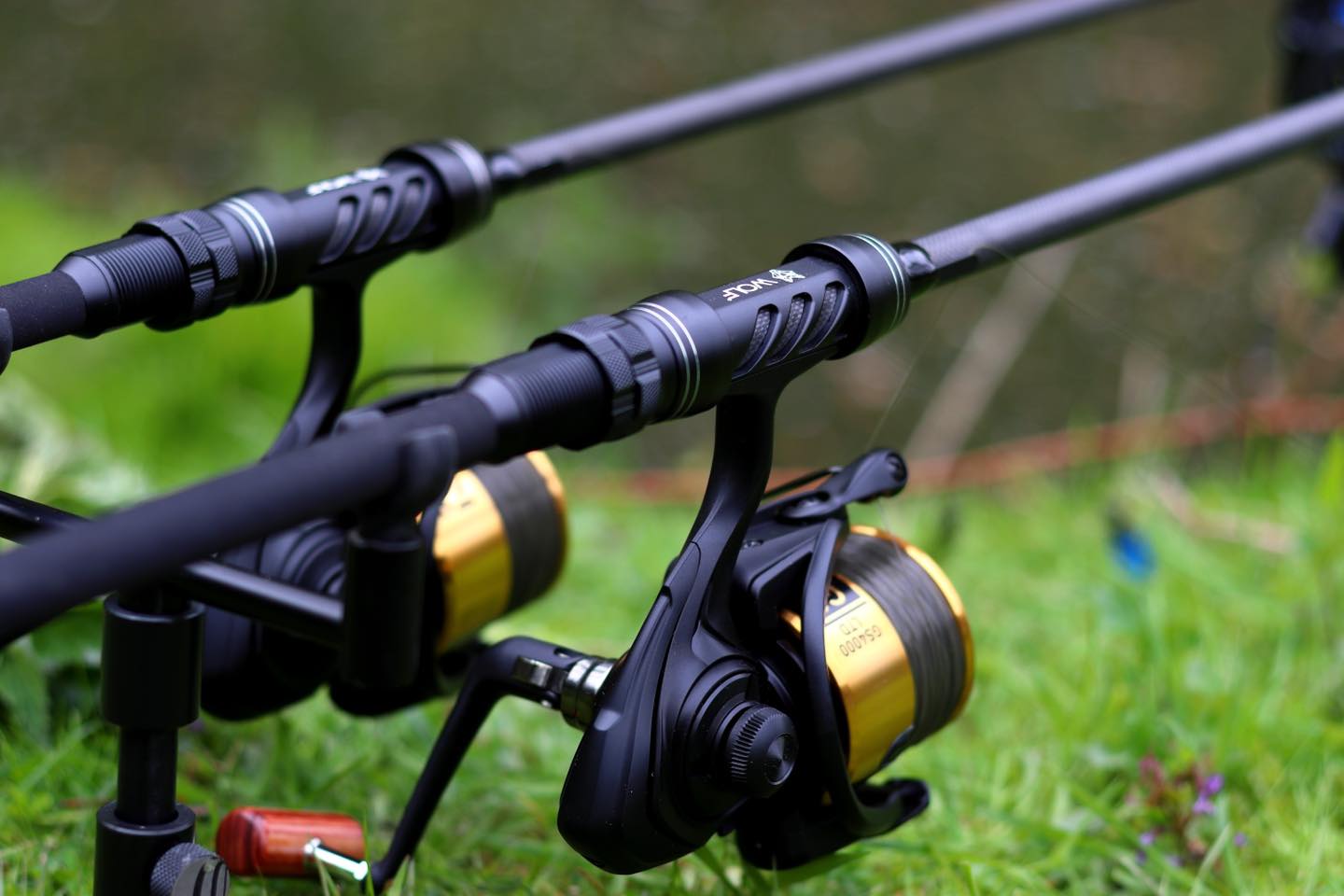abu garcia pro spinning combo Max X Formula Cura 4 Disc molded soft touch knobs Size:8 wt FISHING REEL