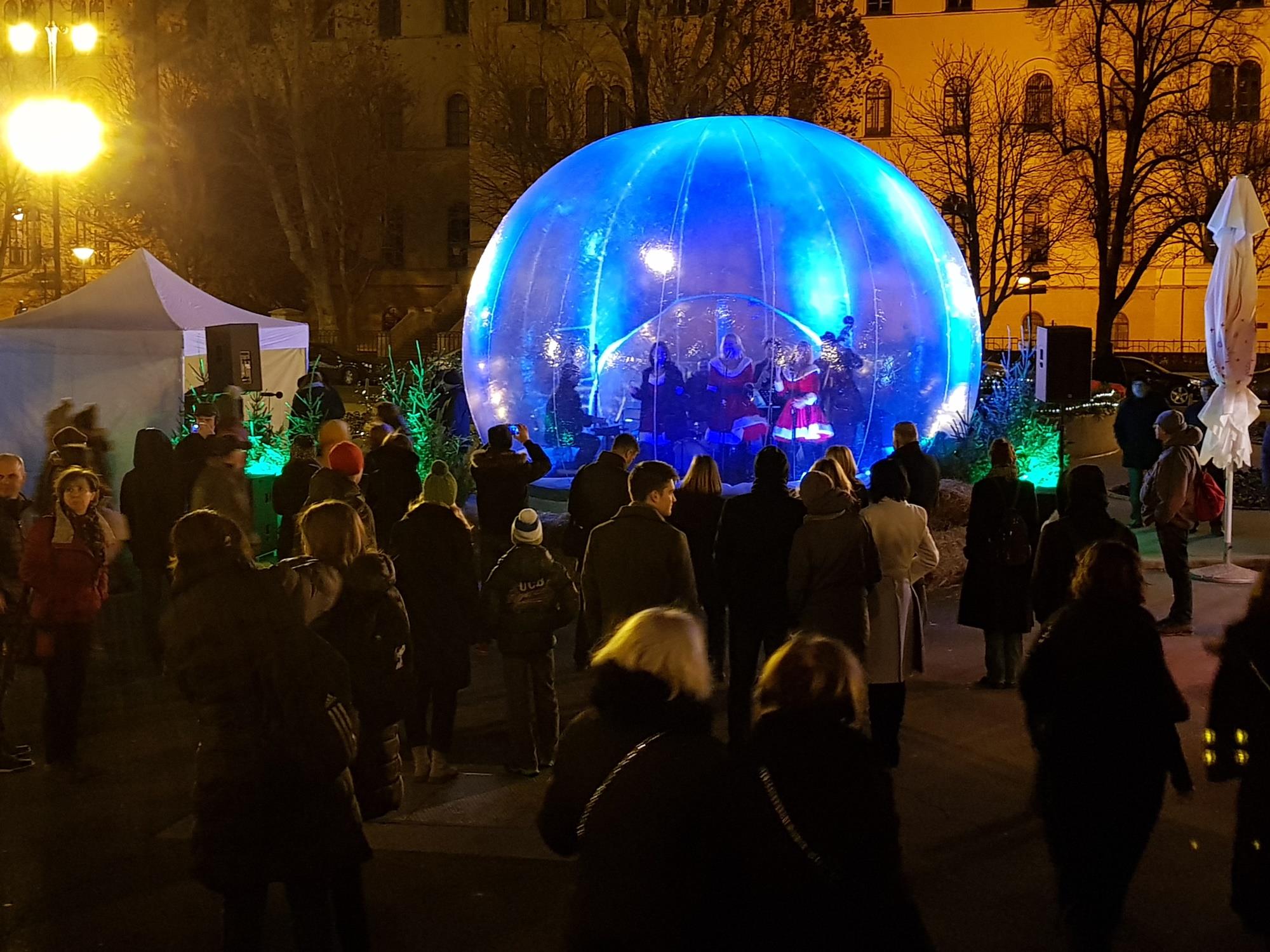 Grad Zagreb - KUL ADVENT - program ispred HNK i na glavnoj...