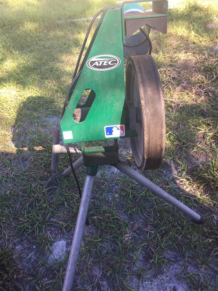 ATEC Casey2 baseball and softball pitching machine in good working