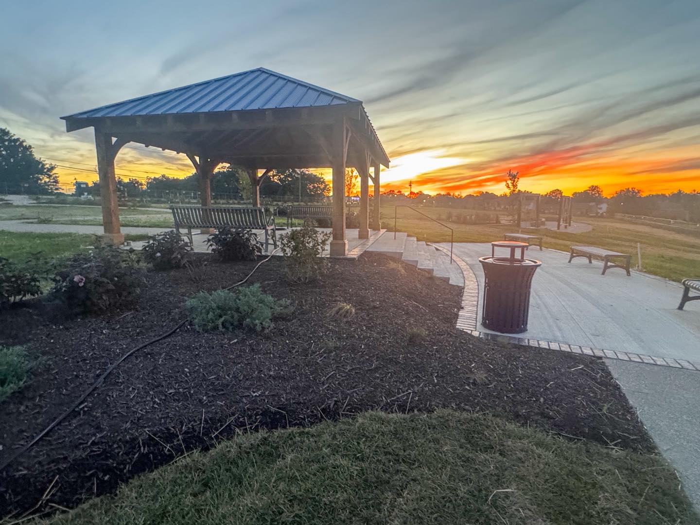 Showplace Garden... - Showplace Garden Center and Landscaping