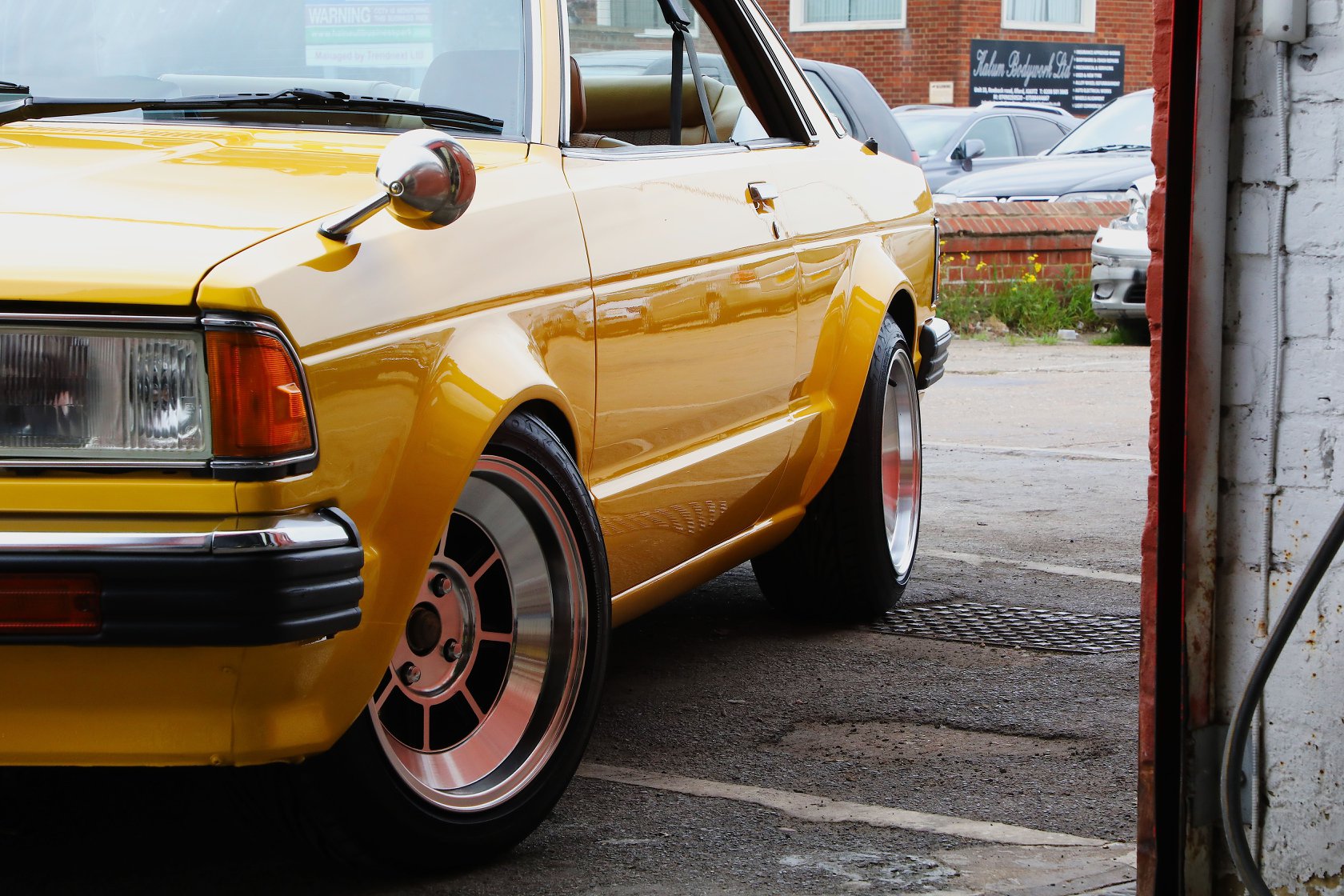 Datsun Bluebird SSS. The 1981 Datsun Bluebird 1.8SSS is a compact