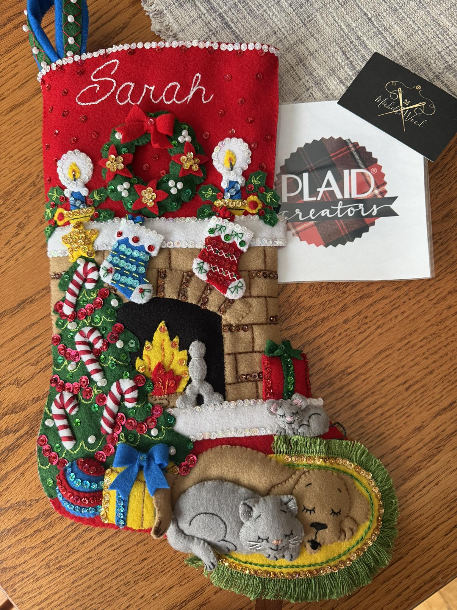 Coloriage Chaussette de Noël avec le Père Noël - télécharger et Coloriage Chaussette de Noël avec le Père Noël - télécharger et