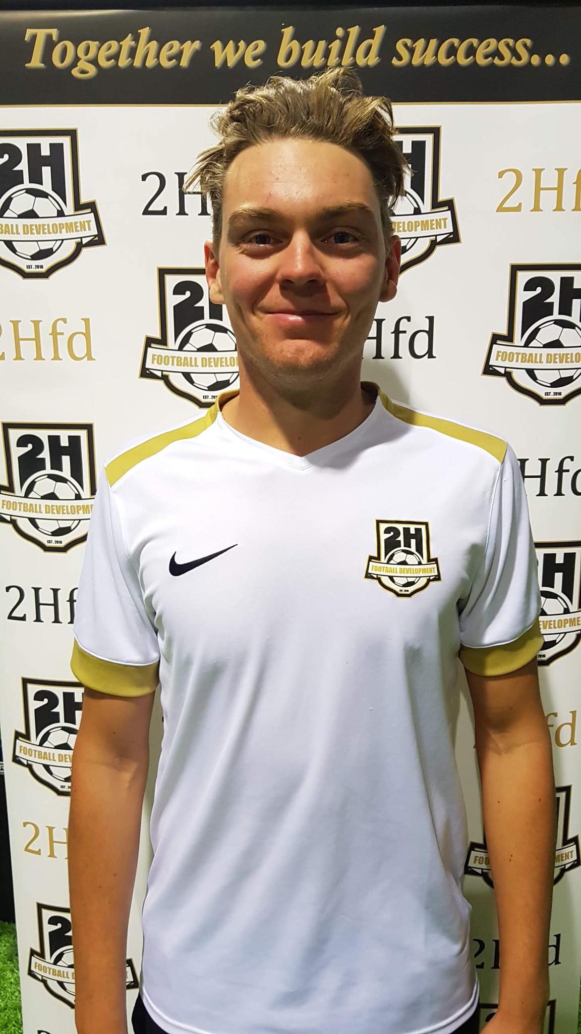 📰 NEW COACH ... We are... - 2 Halfs Football Development