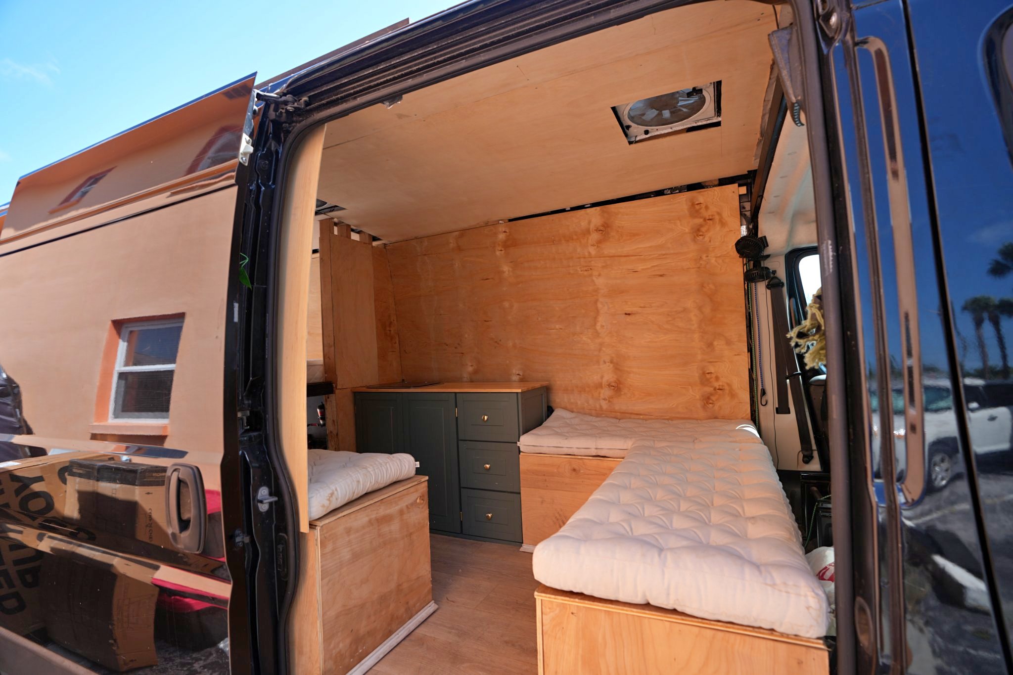 🚐 2019 Ram Promaster 3500 EXTENDED High Roof | Off-Grid + Starlink ...