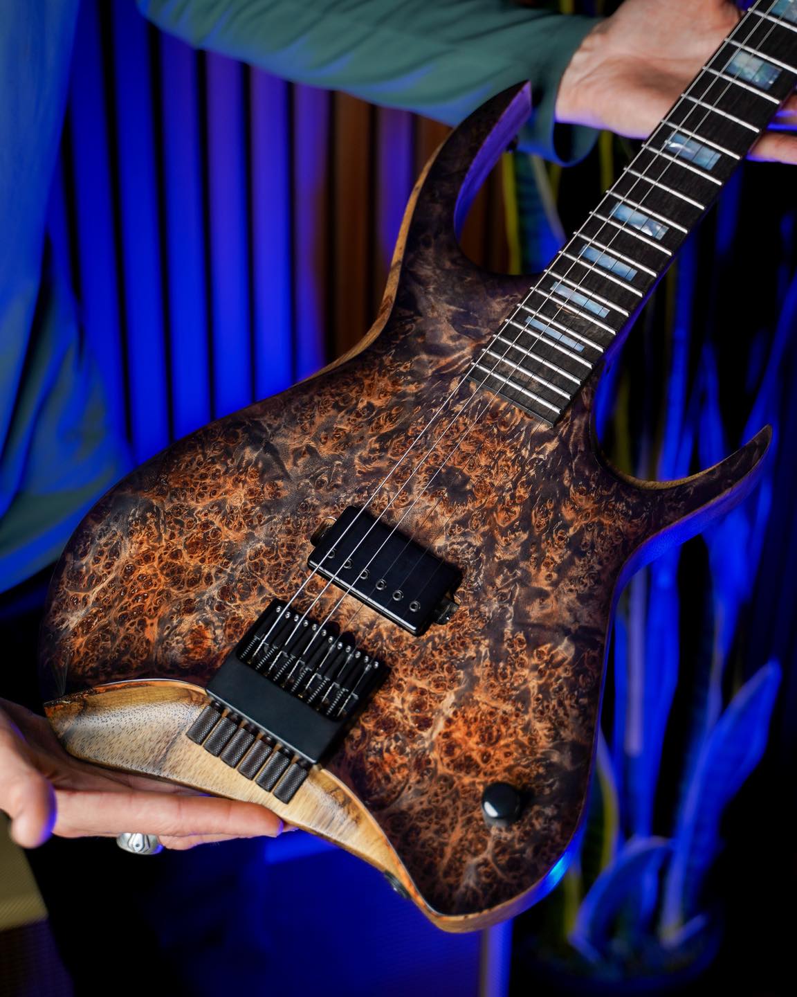 Kiesel - DC600 (Lefty) in vintage yellow cali-burst over flamed